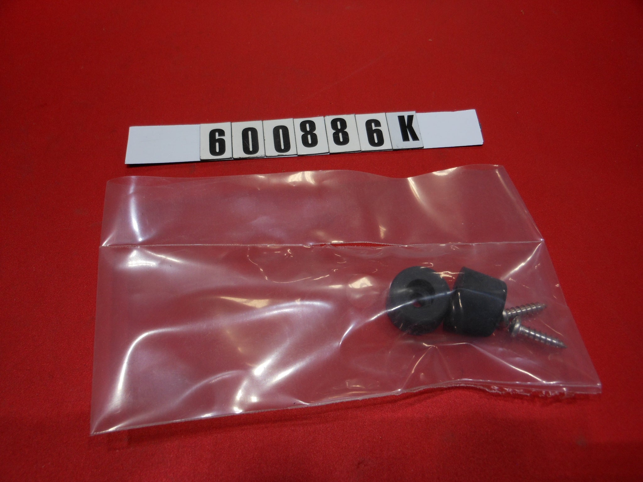 BUMPER-SCREW KIT 2 SM FLAT TOP BUMPERS 2 SCREWS 8x5/8 PPH