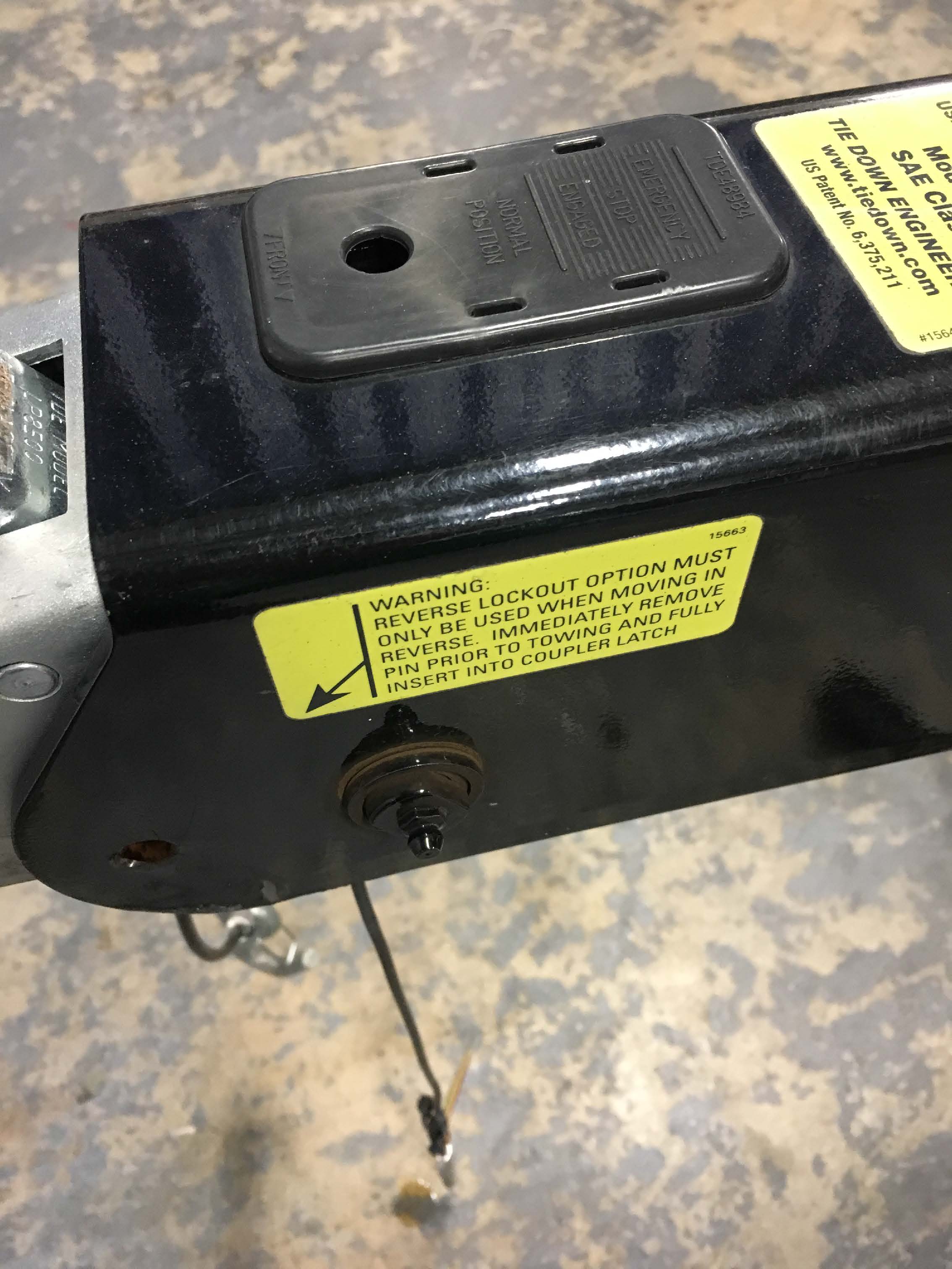 DECAL- REVERSE LOCKOUT WARBNING LABEL TREAILER TONGUE