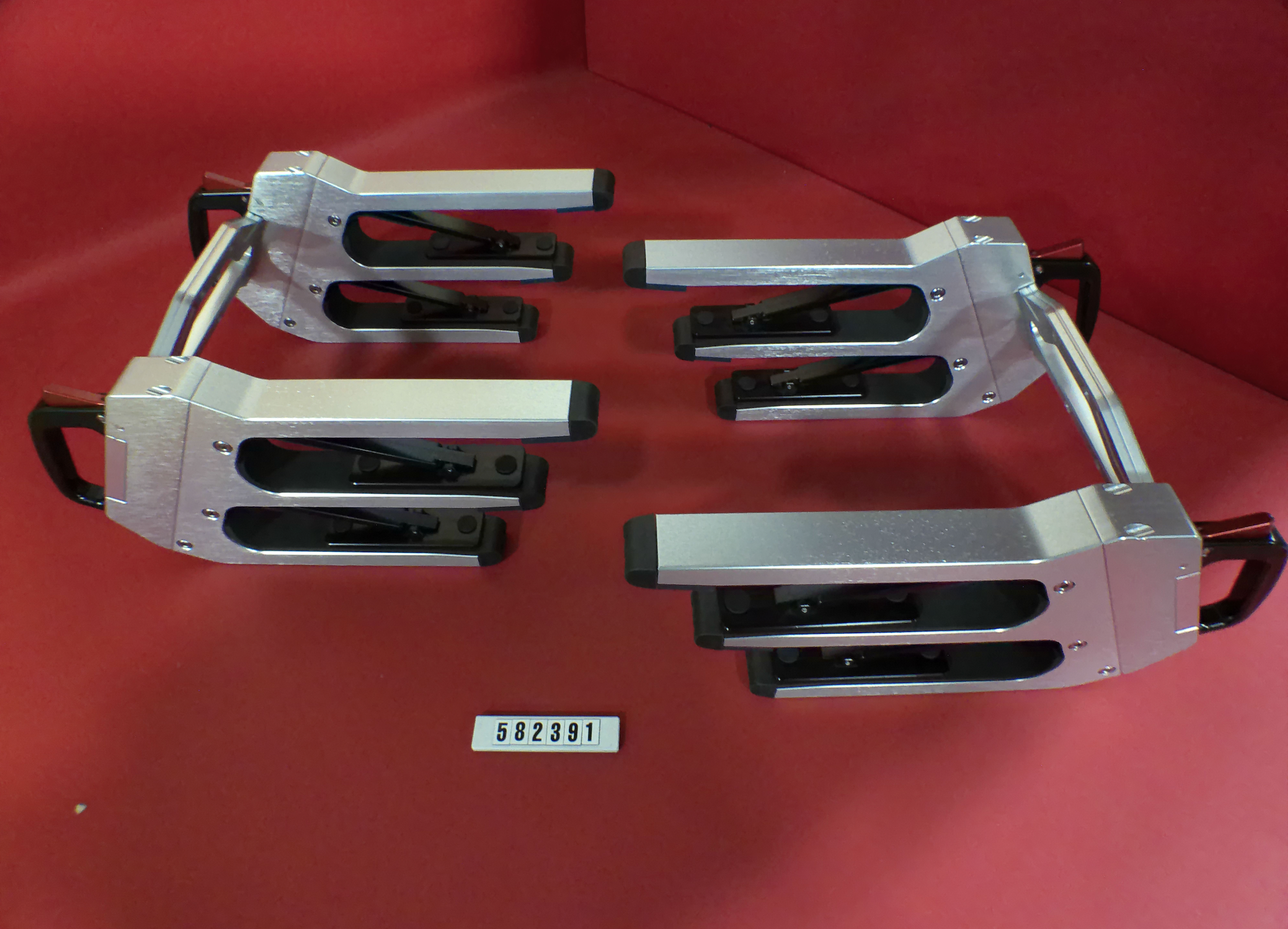 RACKS-WAKE/WAKE SILVER '23