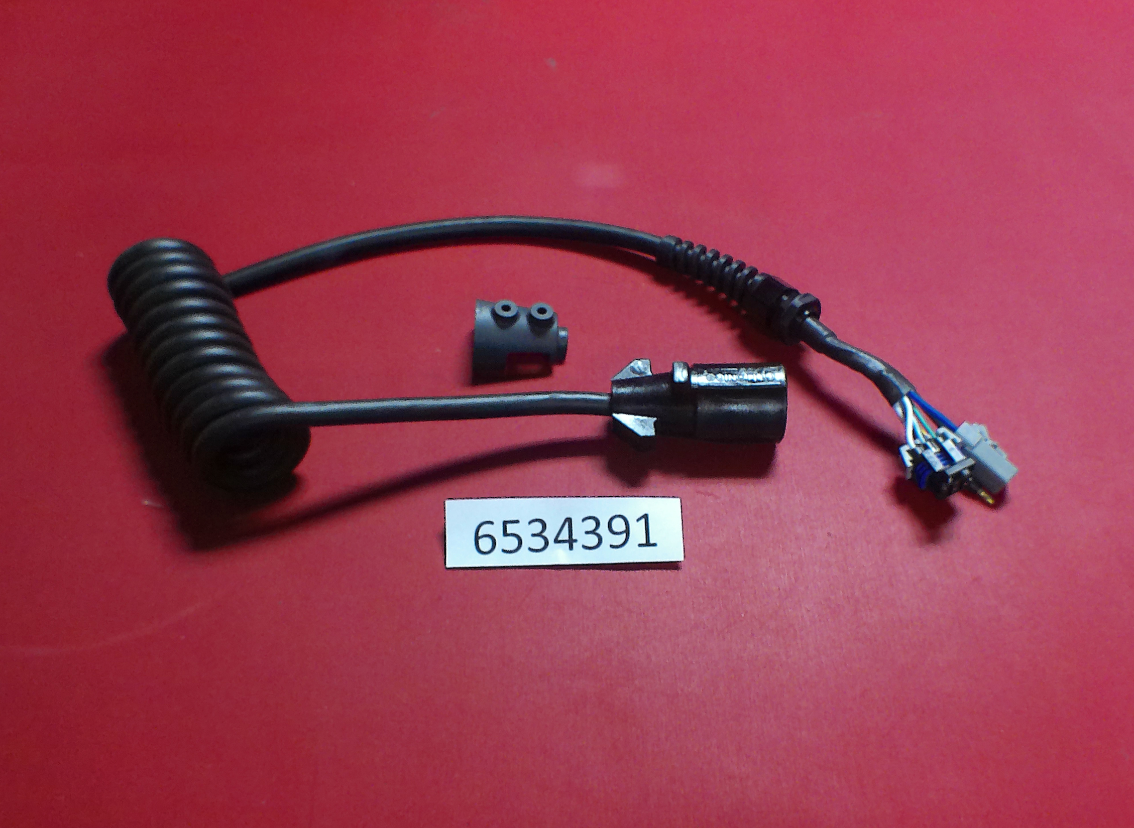 HARNESS - 7 BLADE PIGTAIL, 6-PIN AND 2-PIN OUT