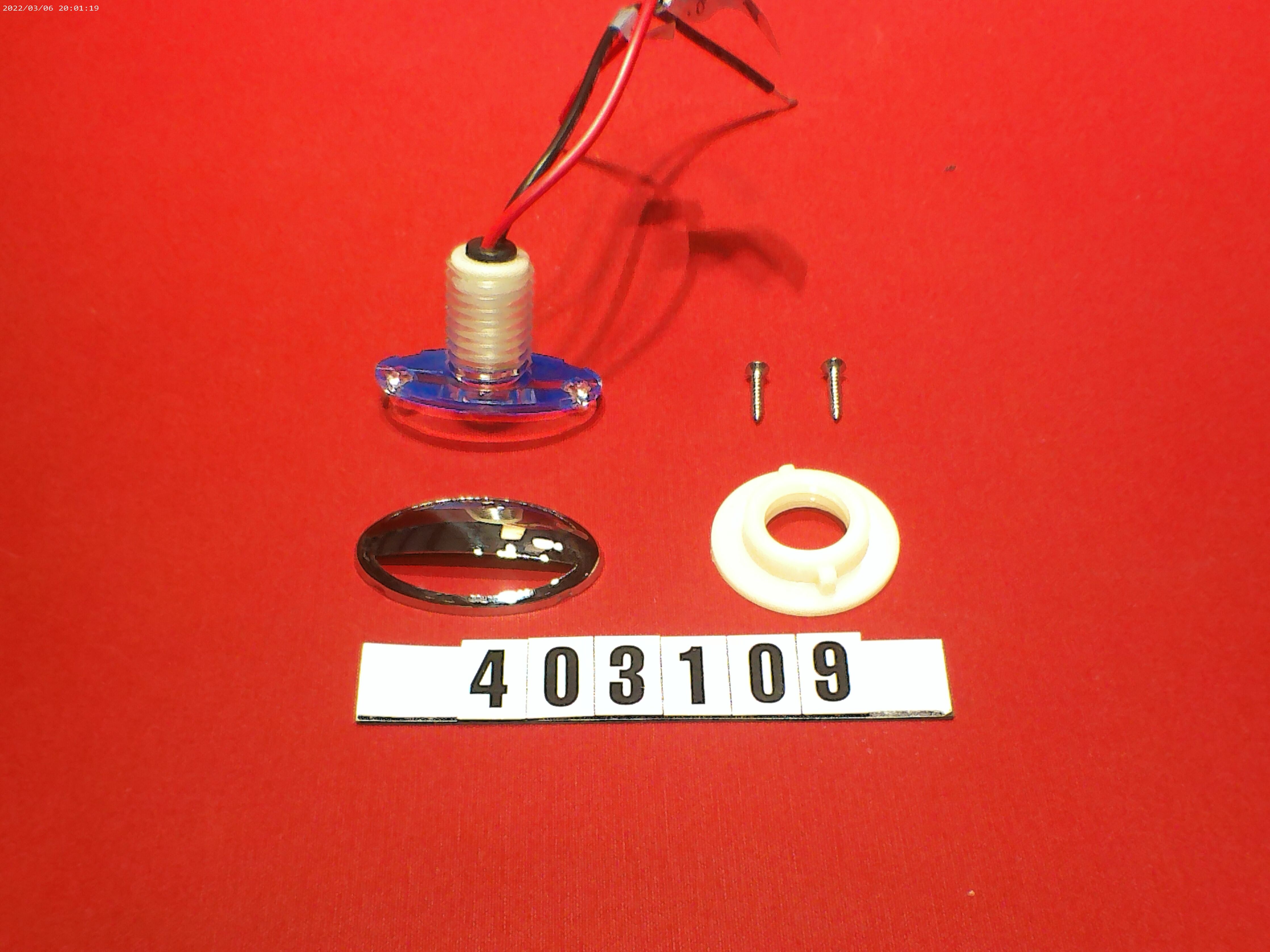 LIGHT-COURTESY STORAGE WHITE 316 SS COVER '20