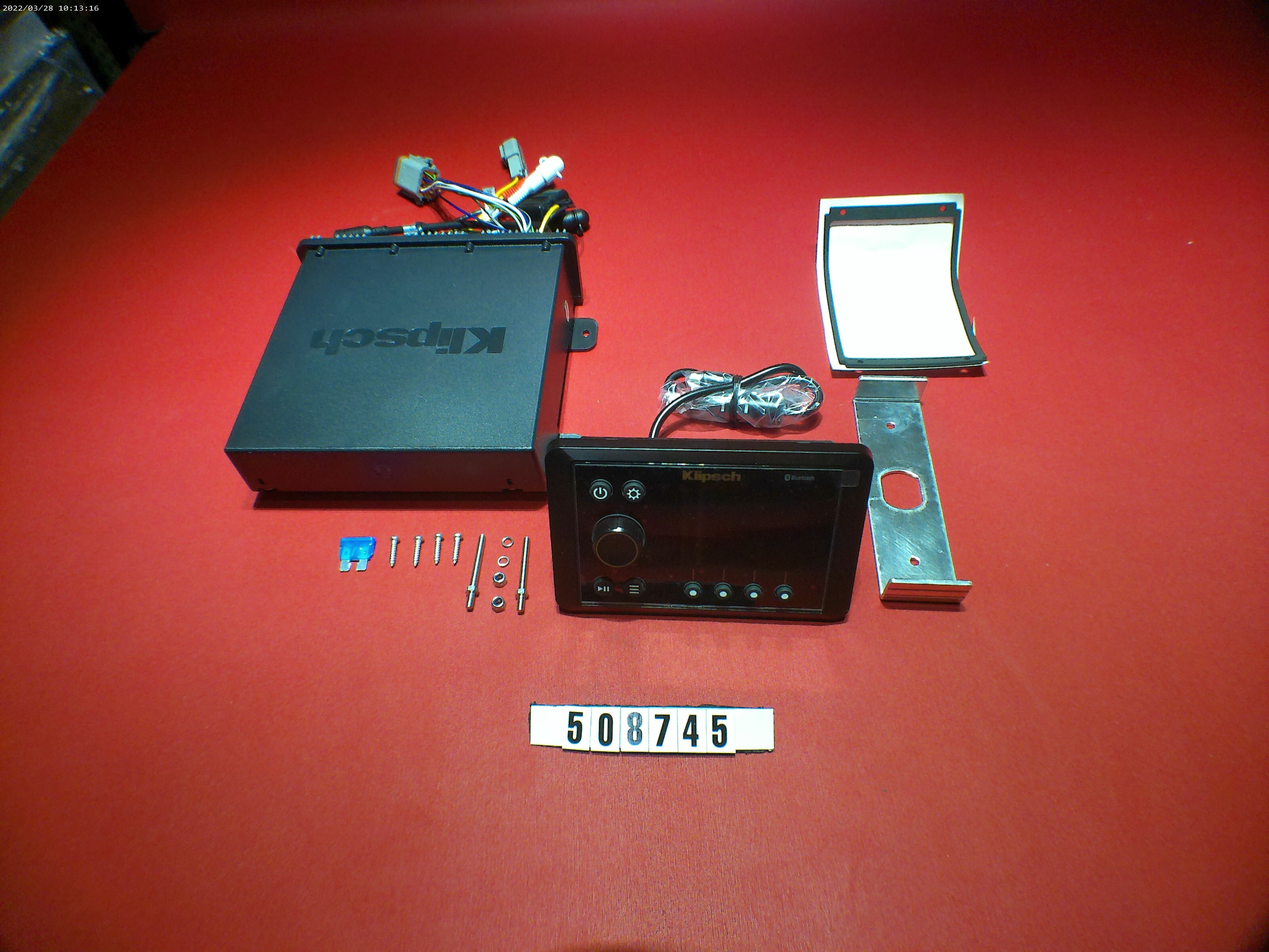 RADIO-KMC2 W/ZONE CONTROLW/DEUTSCH