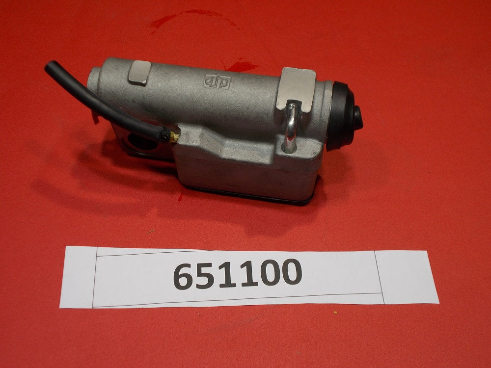 Replaced by Part# 658703 : CYLINDER ACTUATOR MASTER DISC BRAKES W/RETURN LINE # 34762