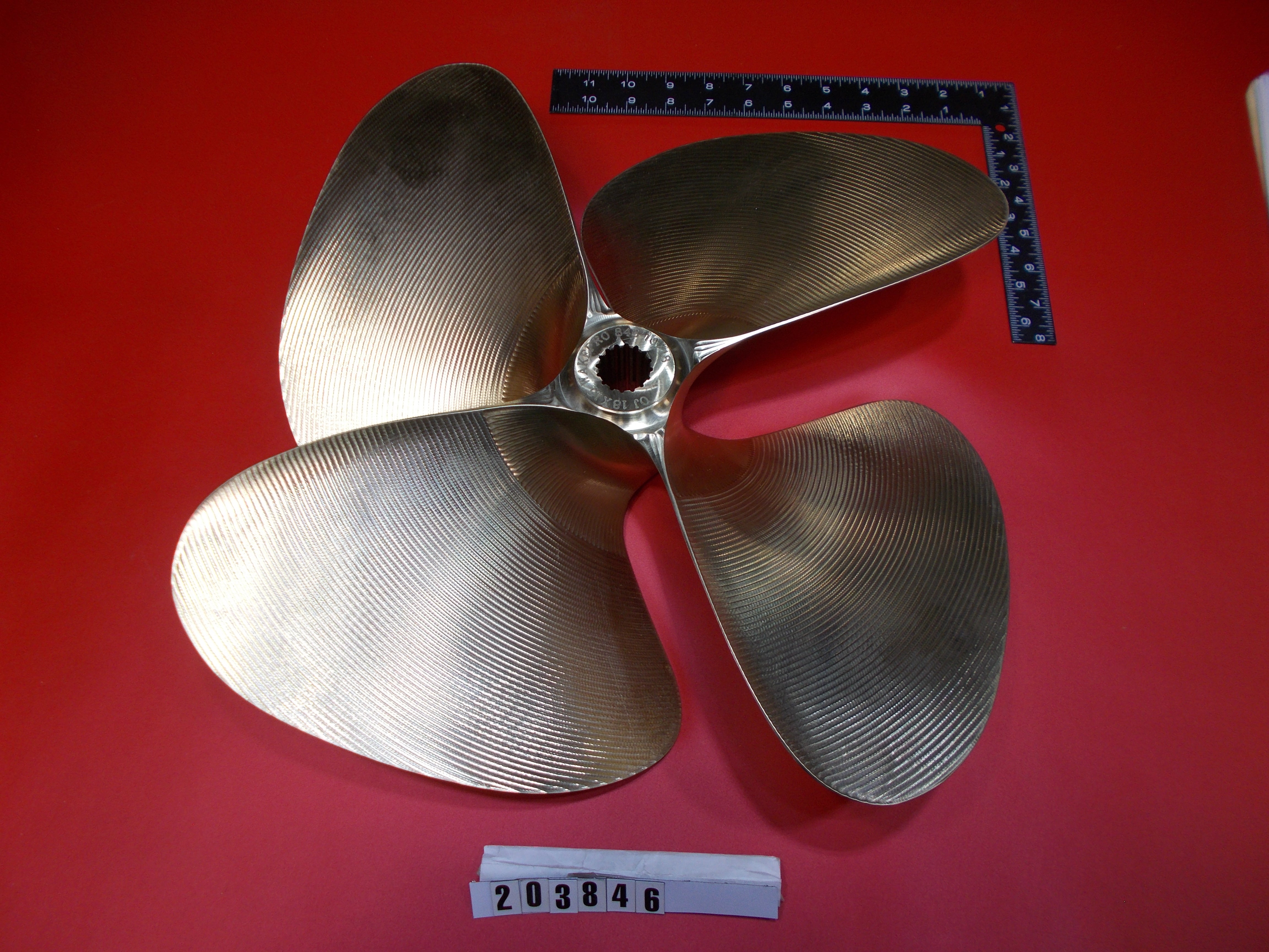 PROP - 18 X 16 LC SLPINED 4 BLADE