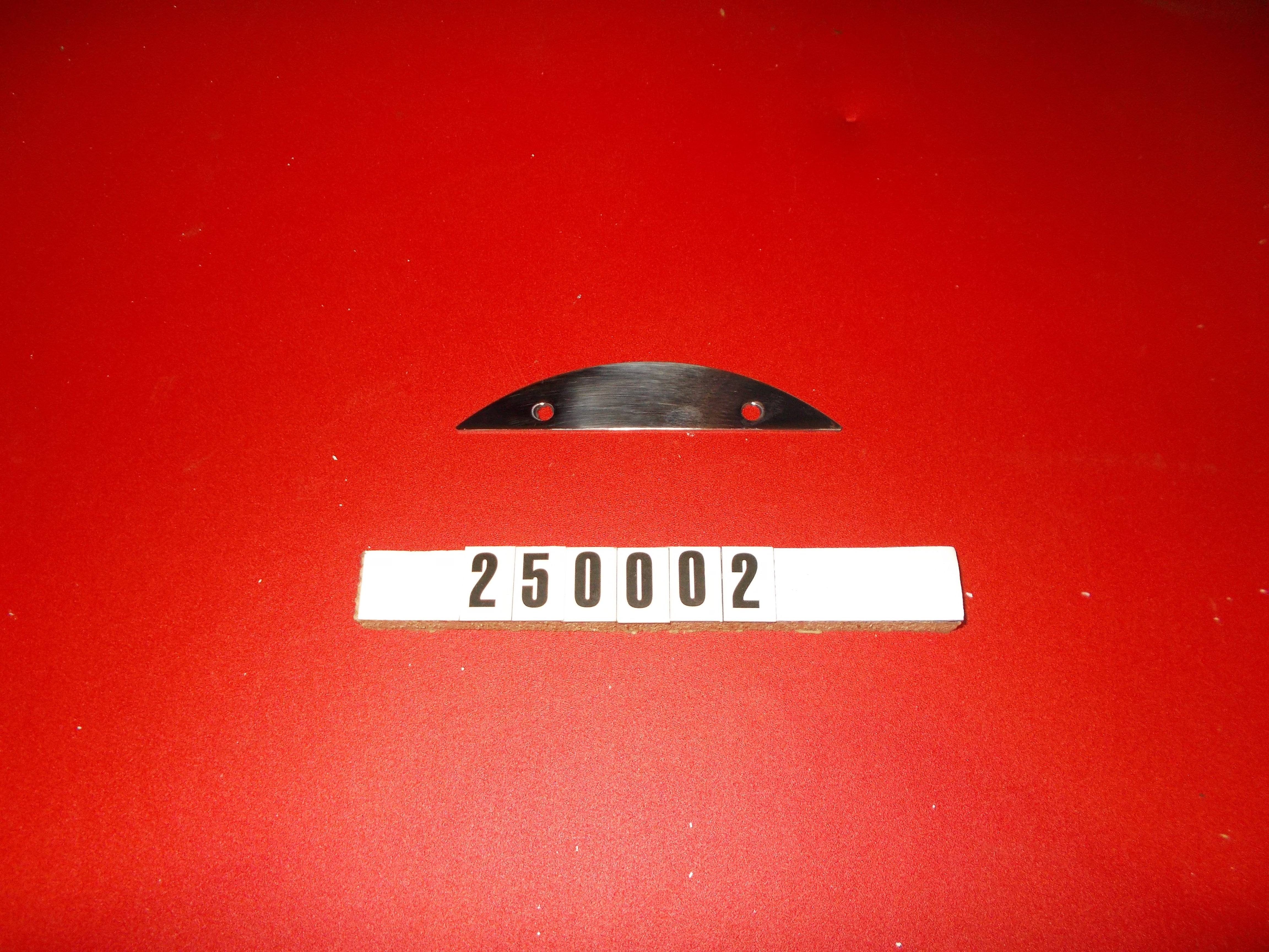 "RETAINER - EXHAUST FLAP 3.5"" '94-02"