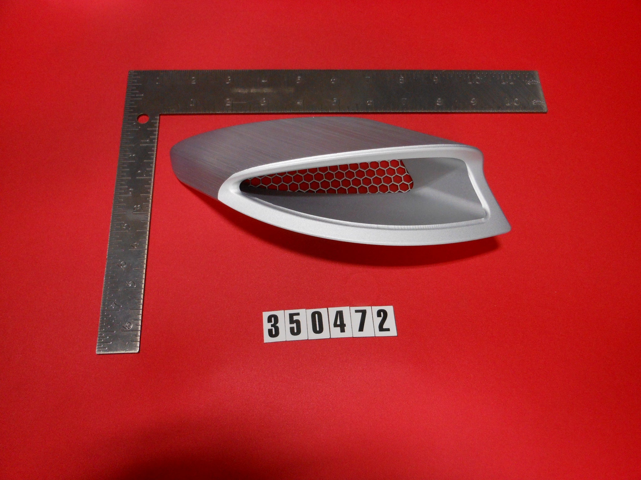 "VENT-TRANSOM PORT 235 '08-10, 255 '09-'14 BRIGHT-DIP FINISH"