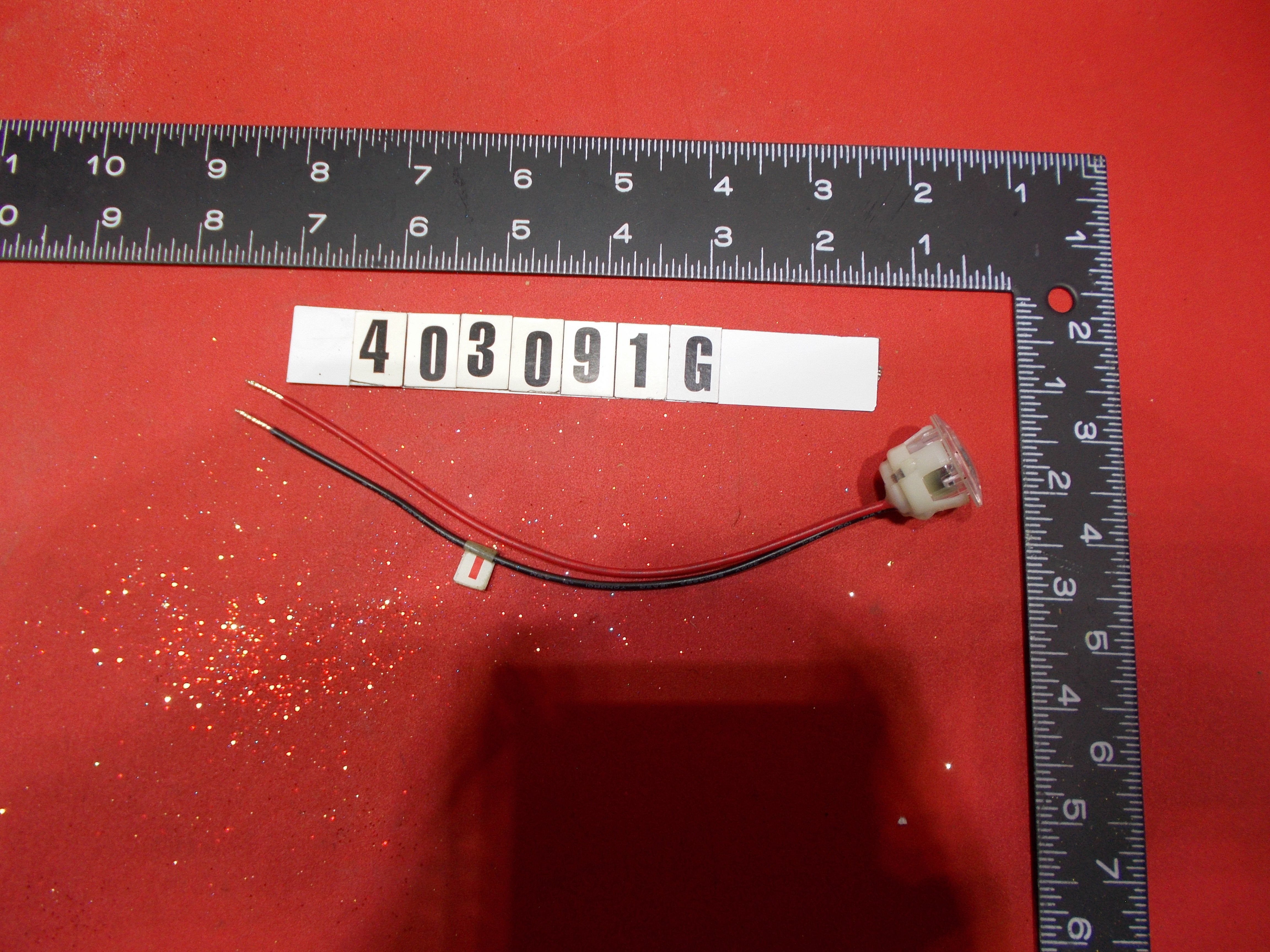 LIGHT-BUTTON GREEN X26