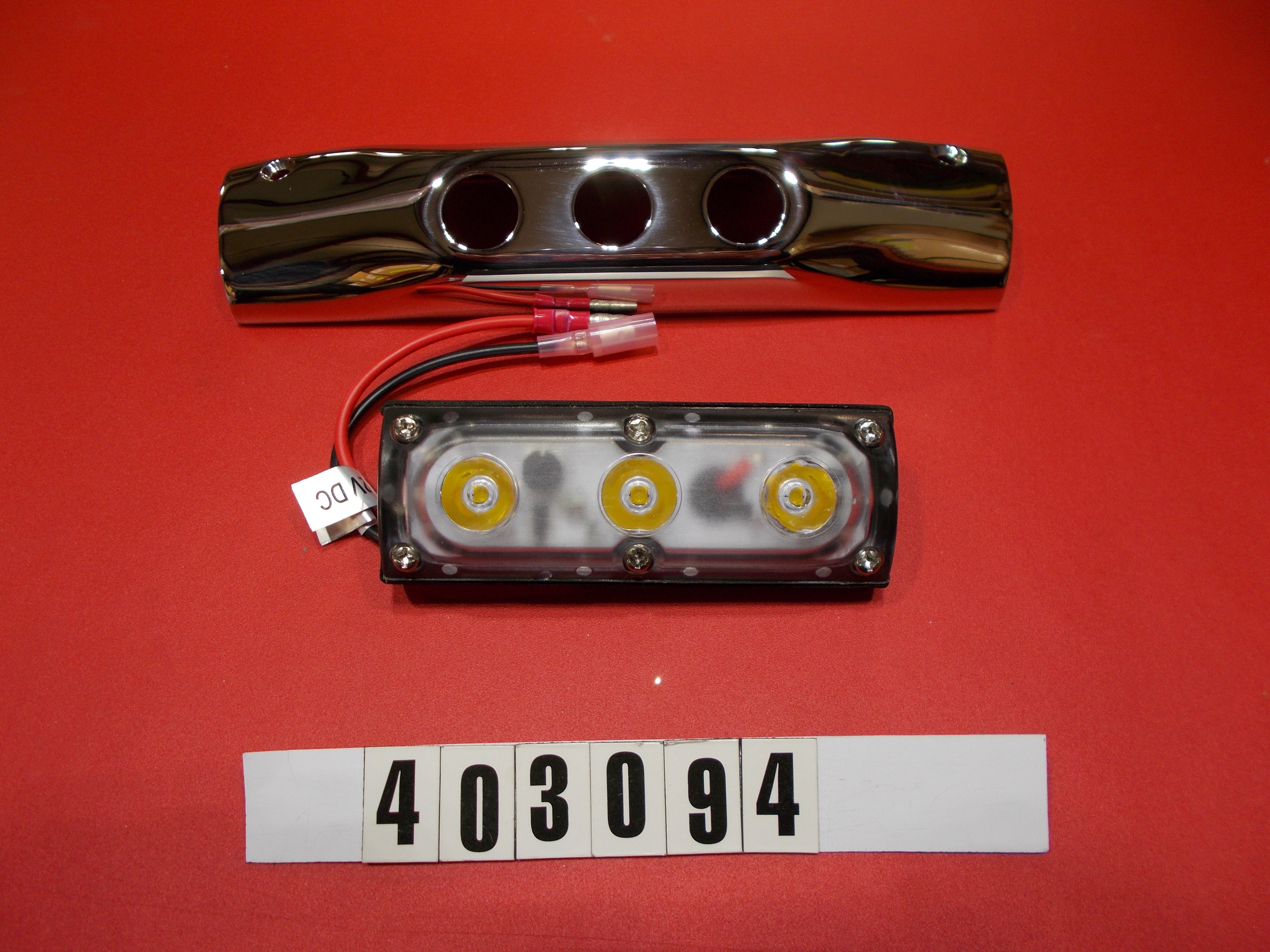 LIGHT-REAR TRANSOM RUBRAIL '19