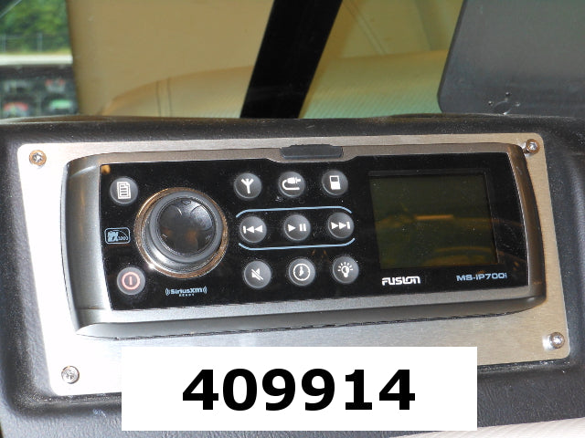 Replaced by Part# 409921 : RADIO- FUSION IP700 '14