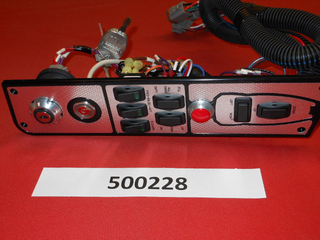 PANEL-ARMRST CNRTL XSTAR