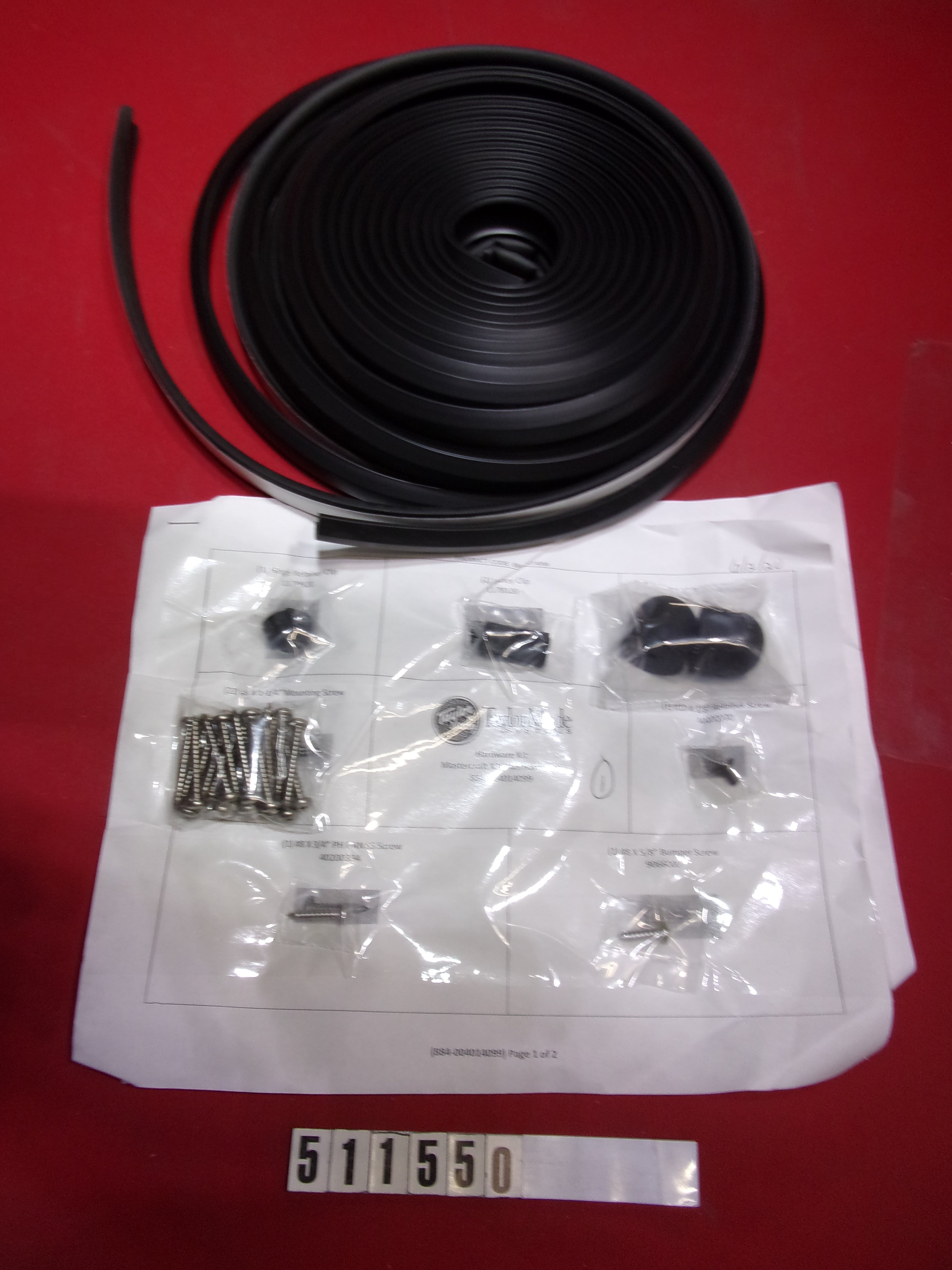 HARWARE KIT-WINDSHIELD X26 '20