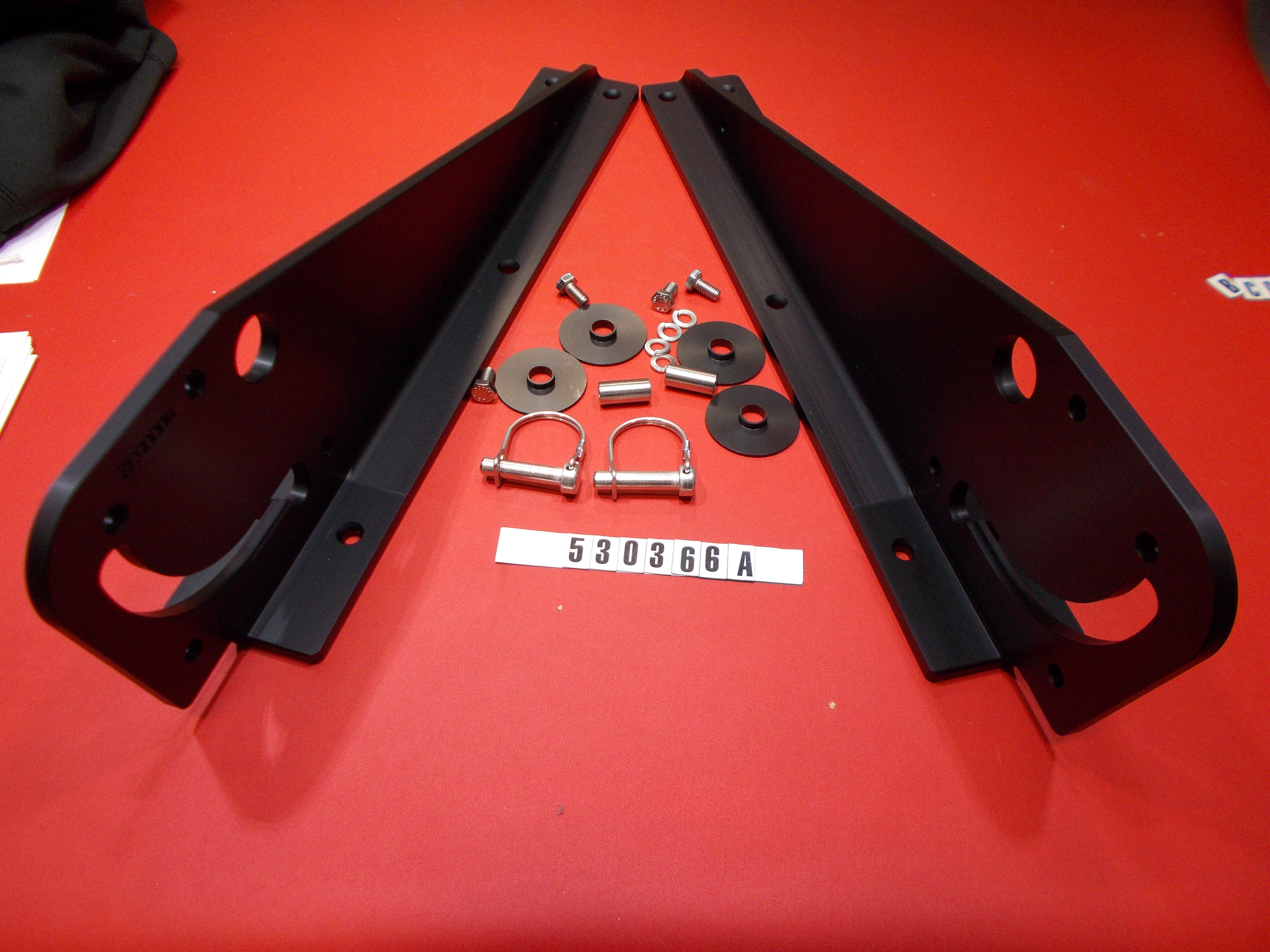 Replaced by Part# 530366C : "BRACKET-FOLDING PLAT X2-X25-X35-X55 '13 22"""