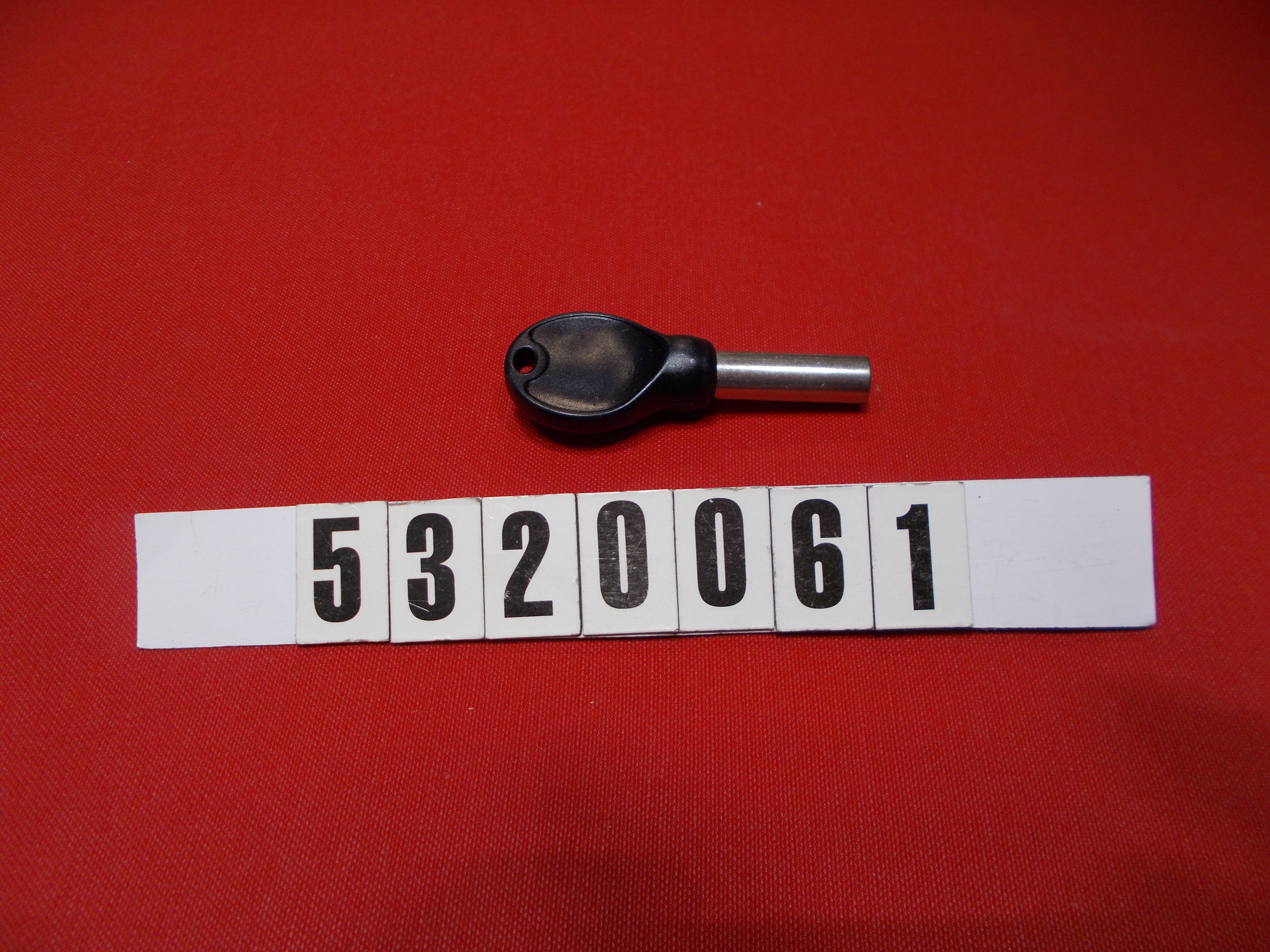 DOOR- KEY FITS HEAD DOOR 532006