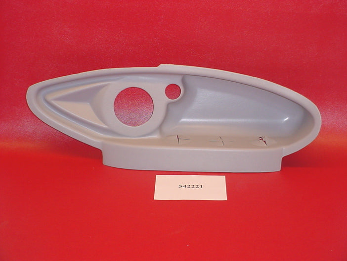 INSERT-BOW TRAY STBD BOW 280/X80 '03