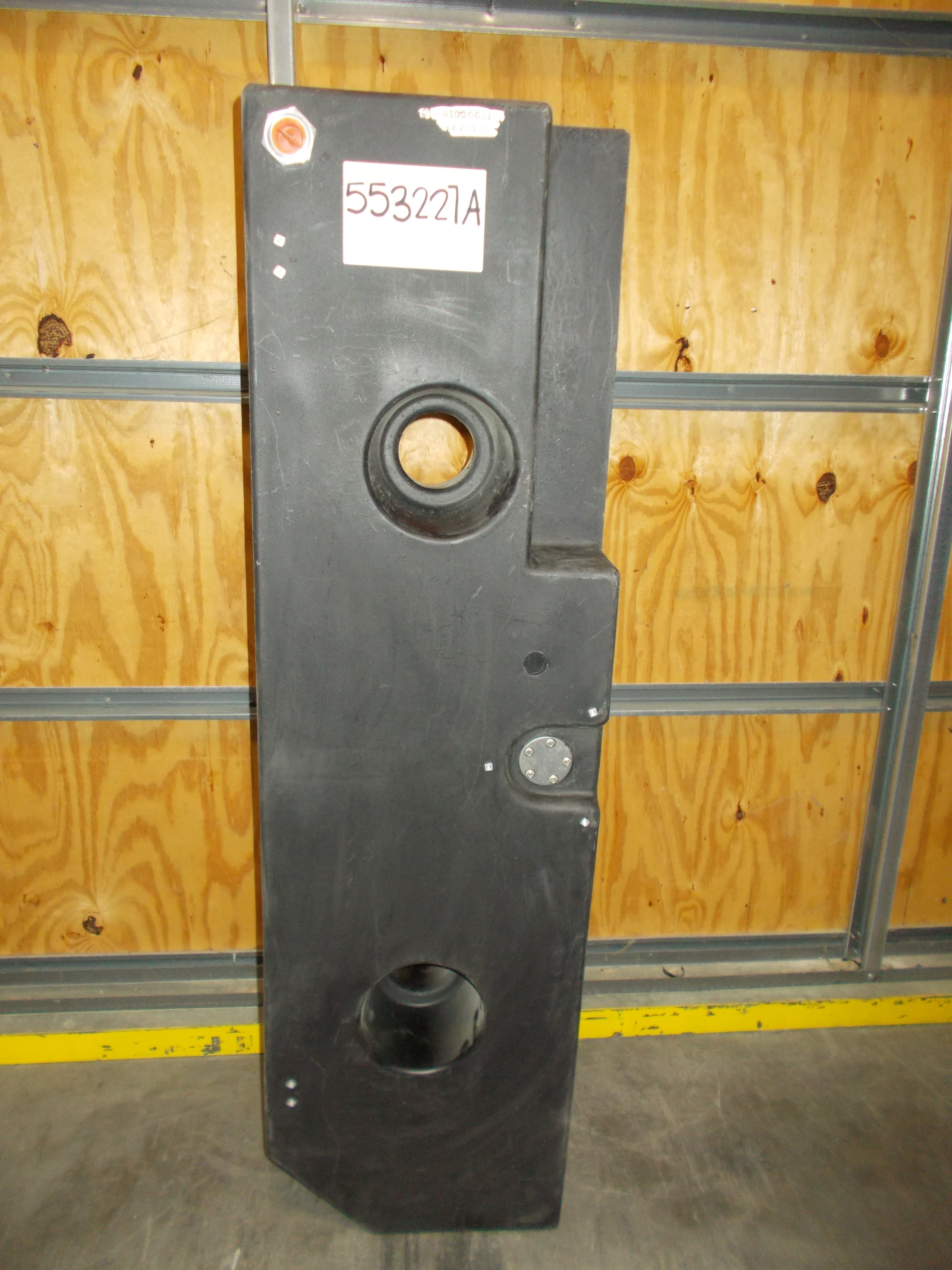 Replaced by Part# 553227B : TANK-BALLAST PORT 200/215'08-'14 38 GAL BLACK REV A *********NLA USE 553227B*************