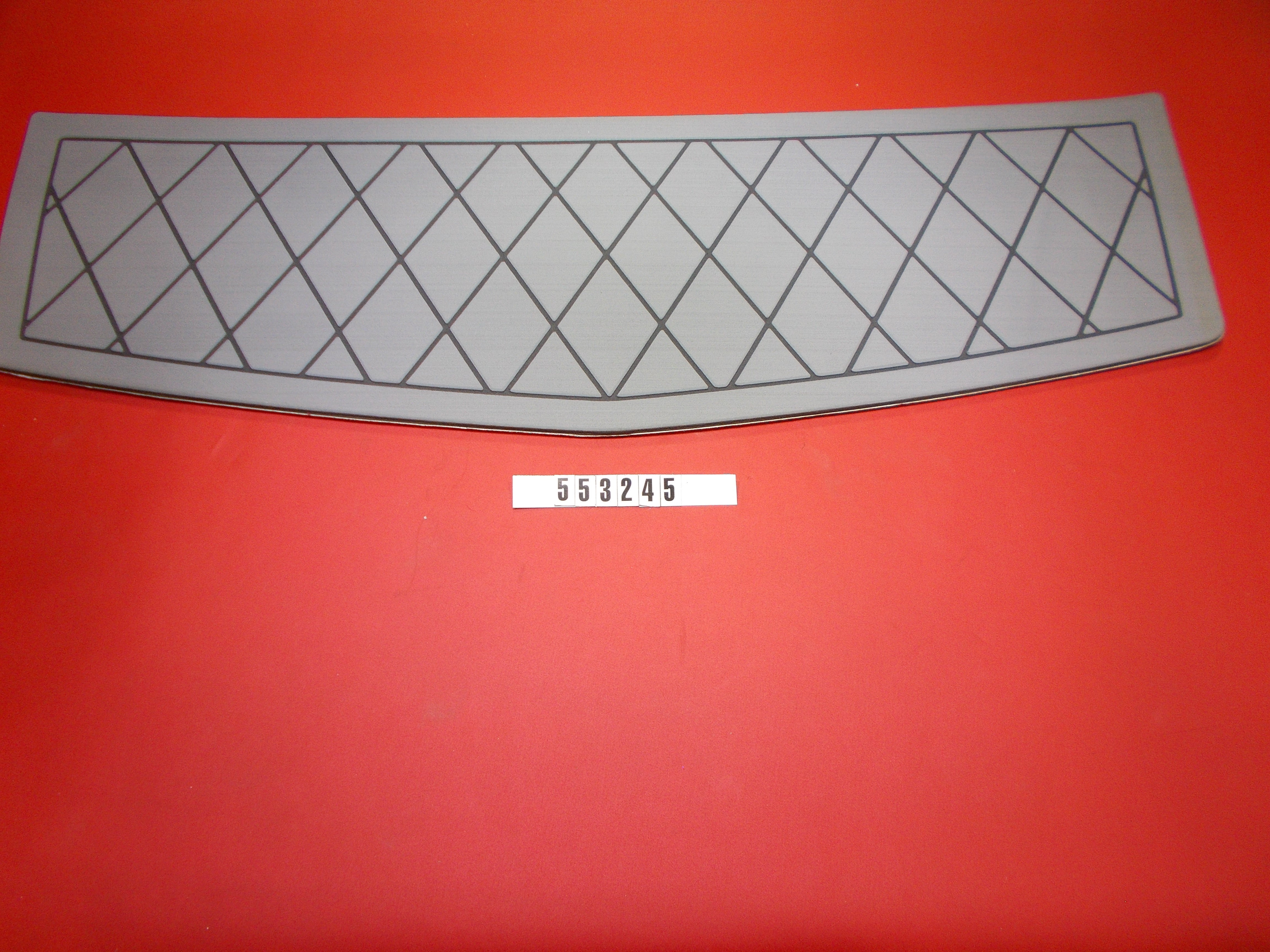 PAD-TRANSOM STEP XSTAR NON-SKID STEWART