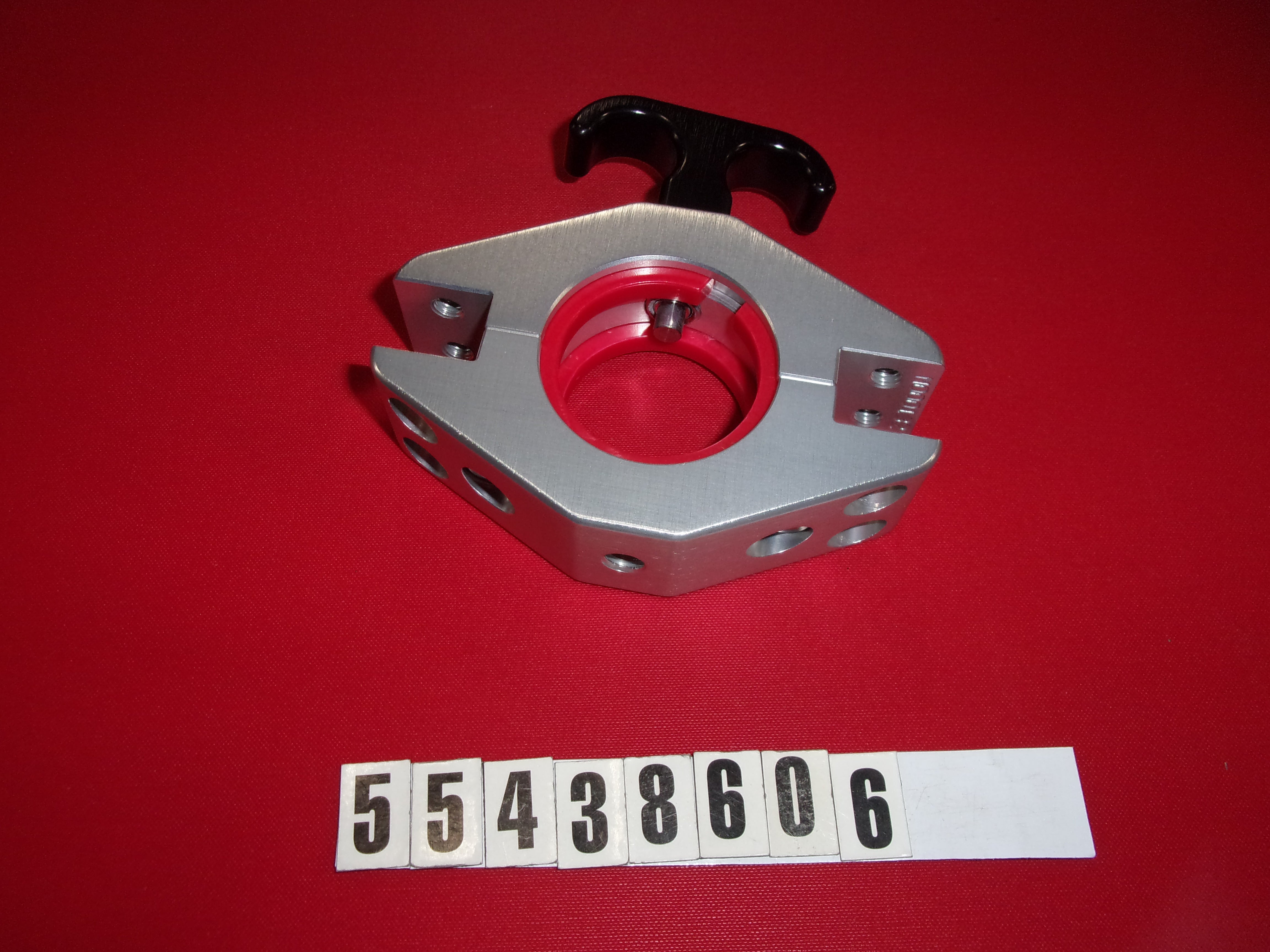 BOARD-RACK CLAMP LOWER W/T-HANDLE 05-06