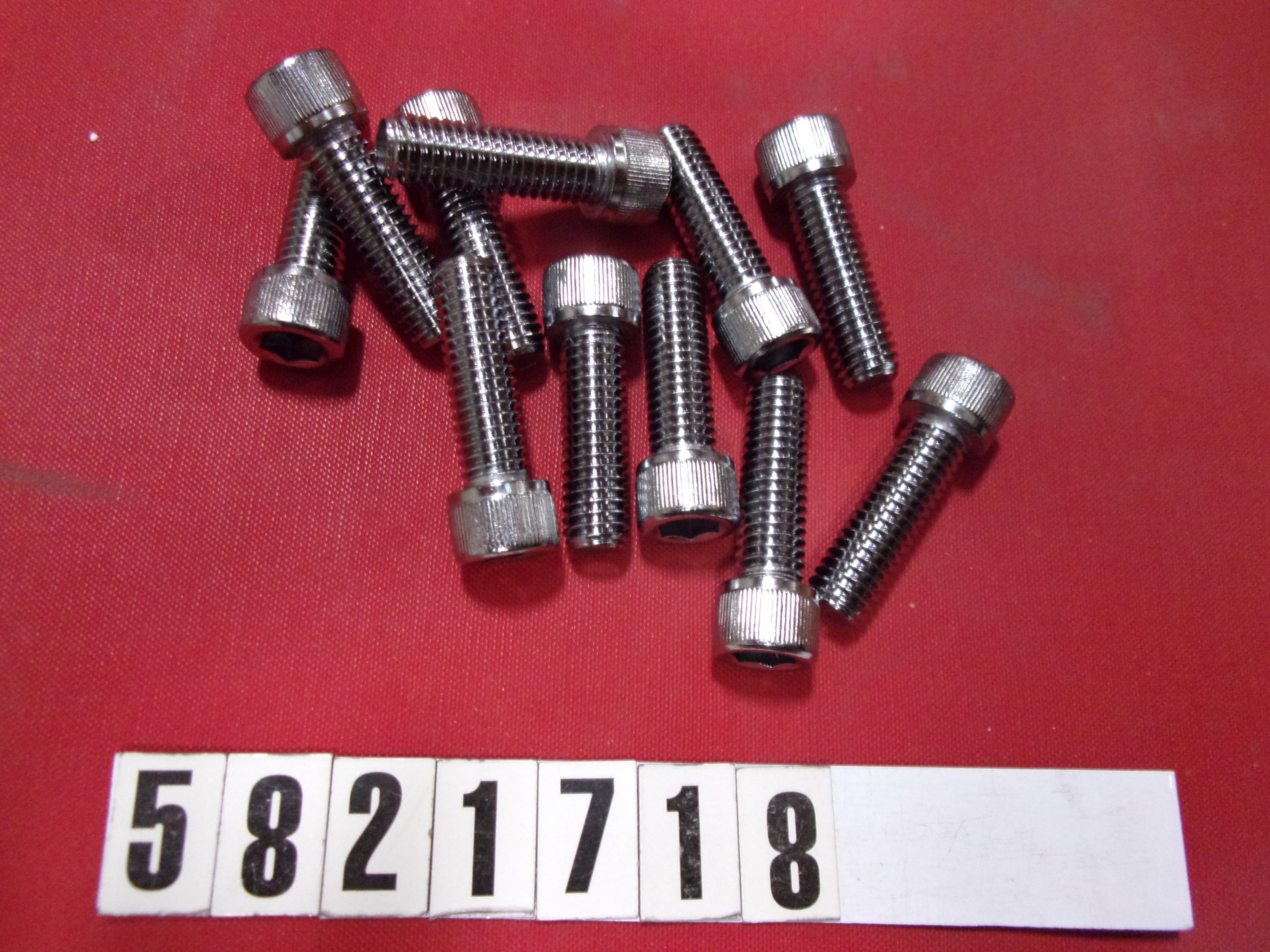 VERTICAL SURF RACK 18-8 SS SHCS 3/8 -16 X 1-1/4 CR