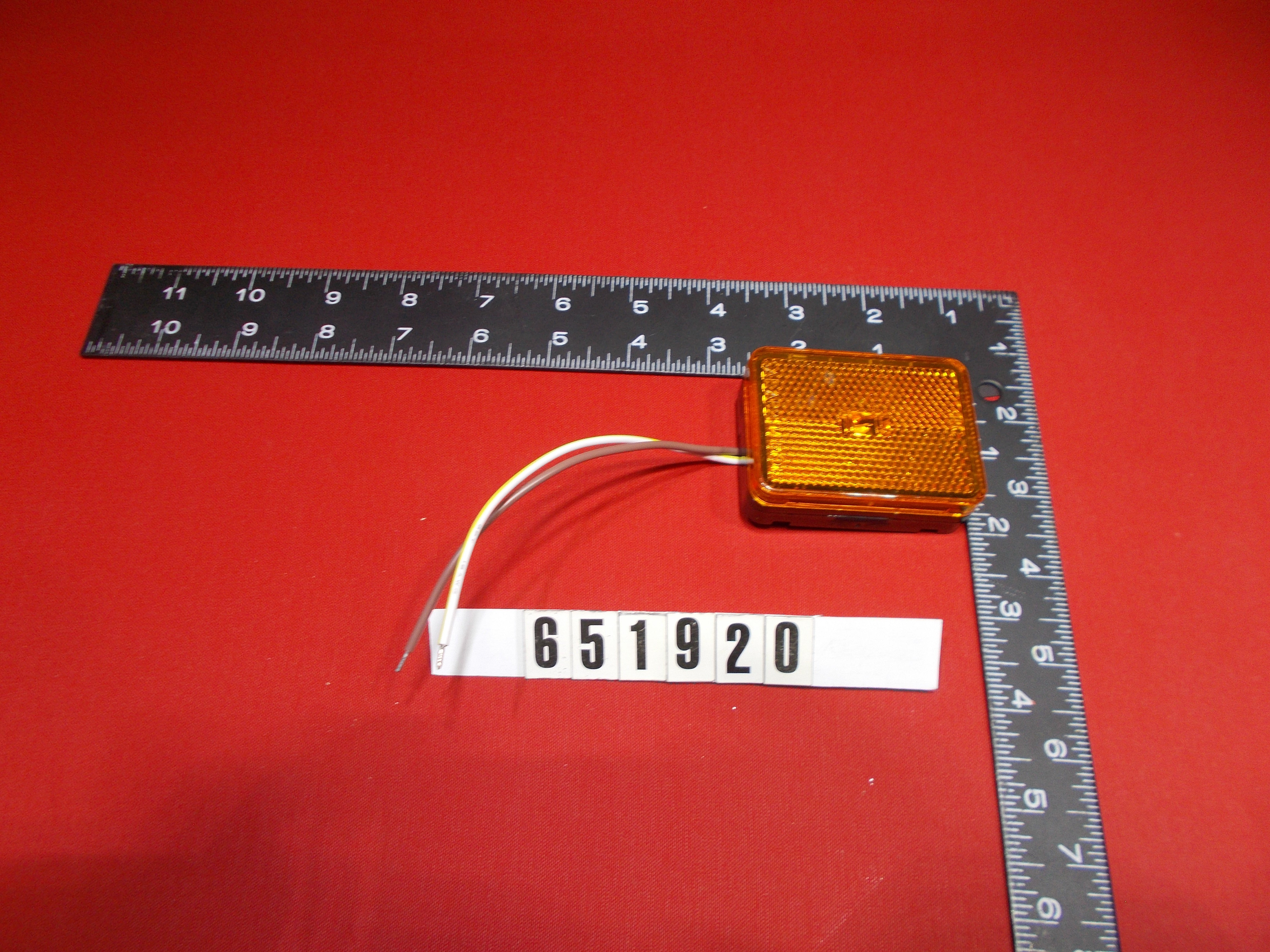 LIGHT-SURFACE MOUNT LED CLEARANCE LAMP AMBER - '07