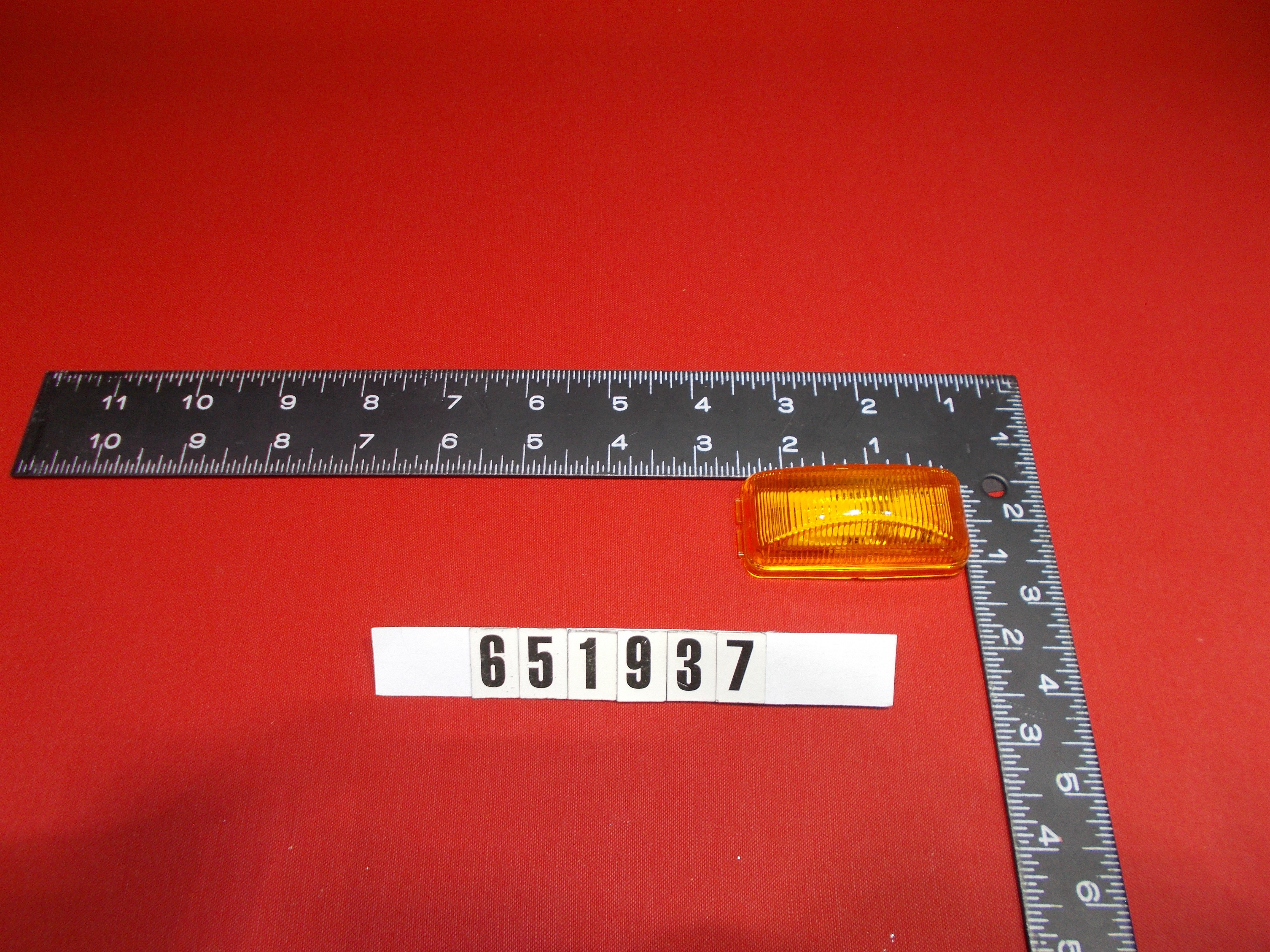 LIGHT-AMBER CLEARANCE ALL TRAILERS '08-'13 USE GROMMET 651945