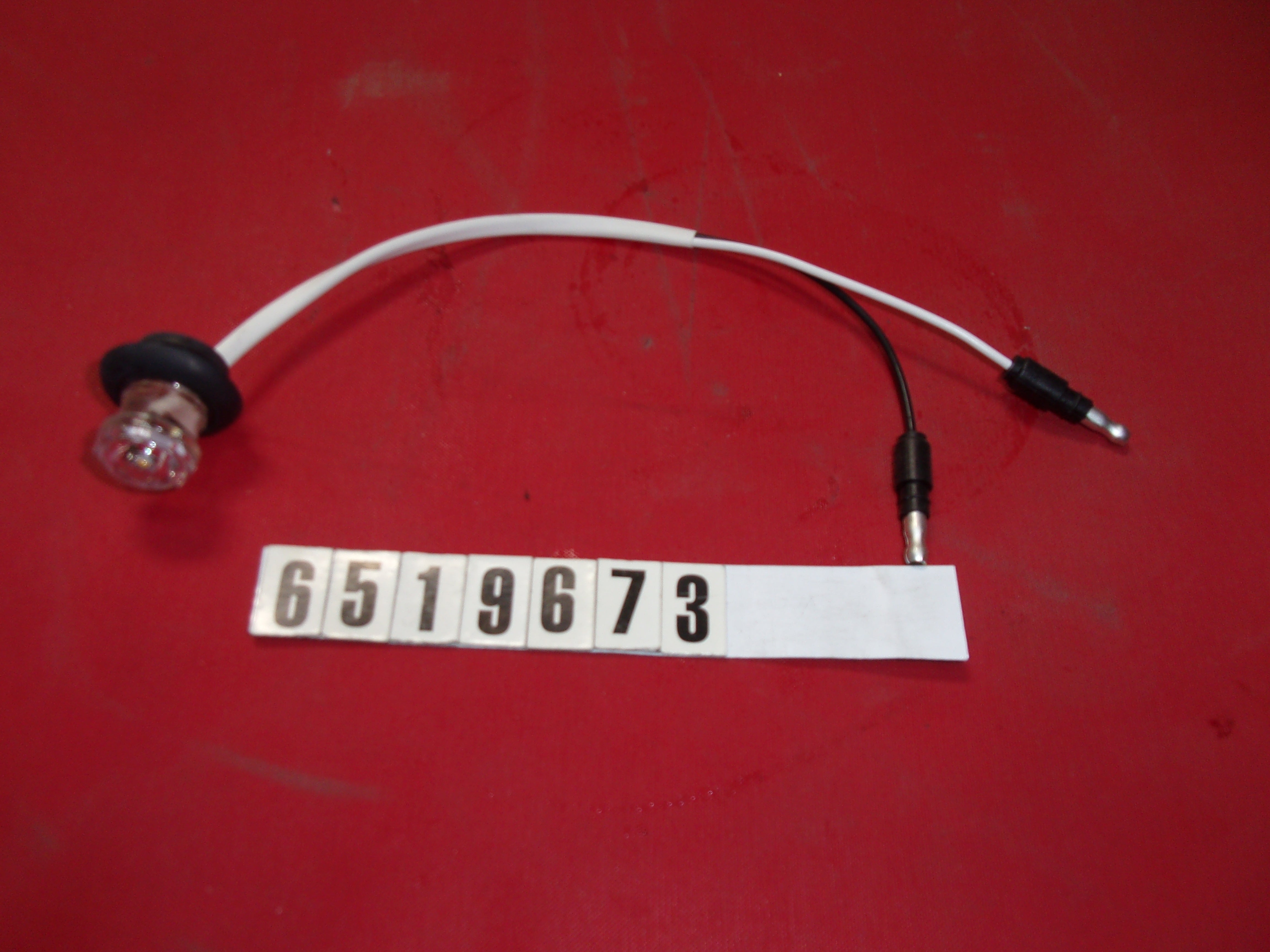 LIGHT - WHITE 3/4" LED '2