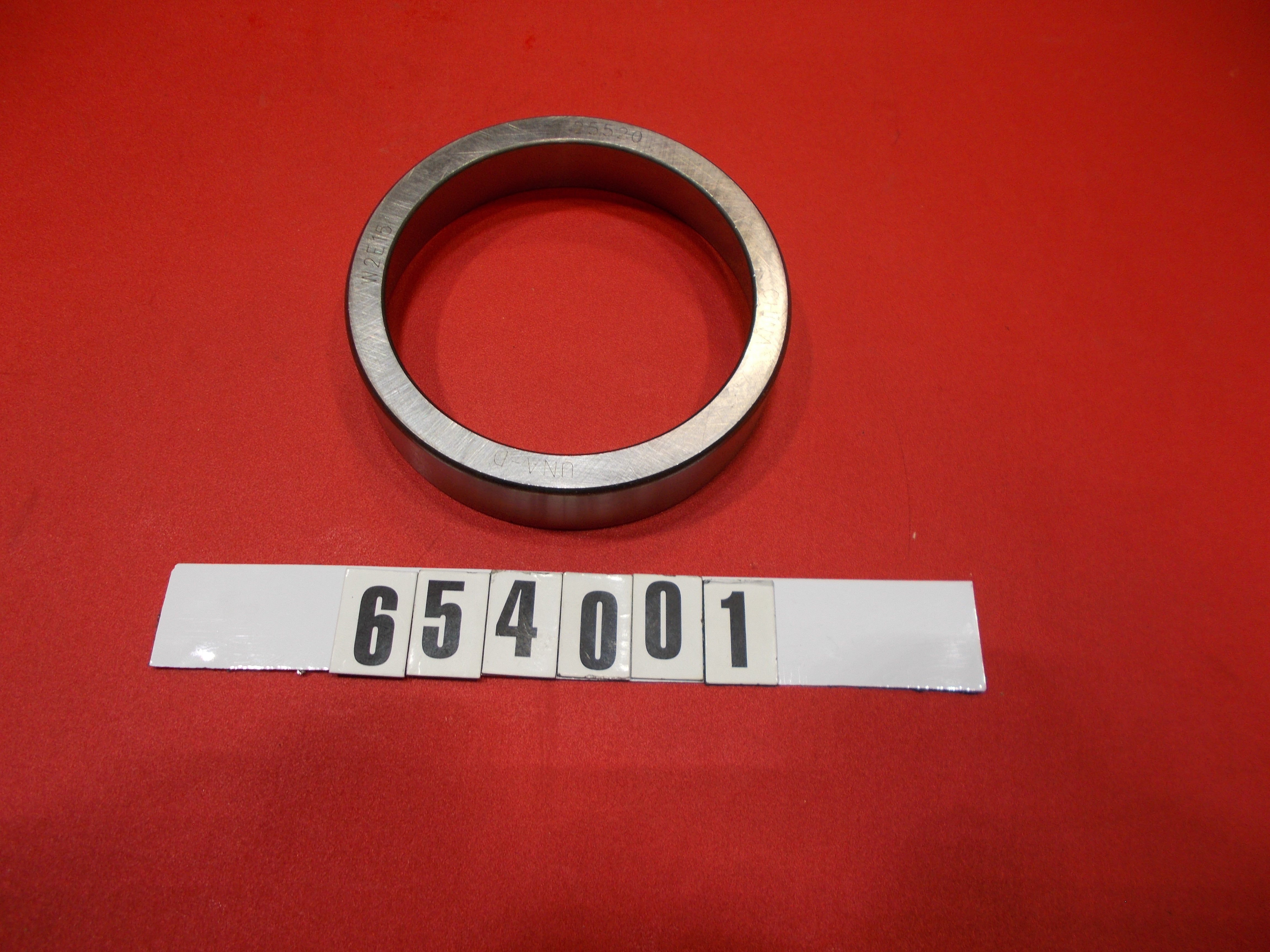 RACE-INNER HUB UFP 15in HUB 6-LUG 90-06 25520 5200LB AXLE