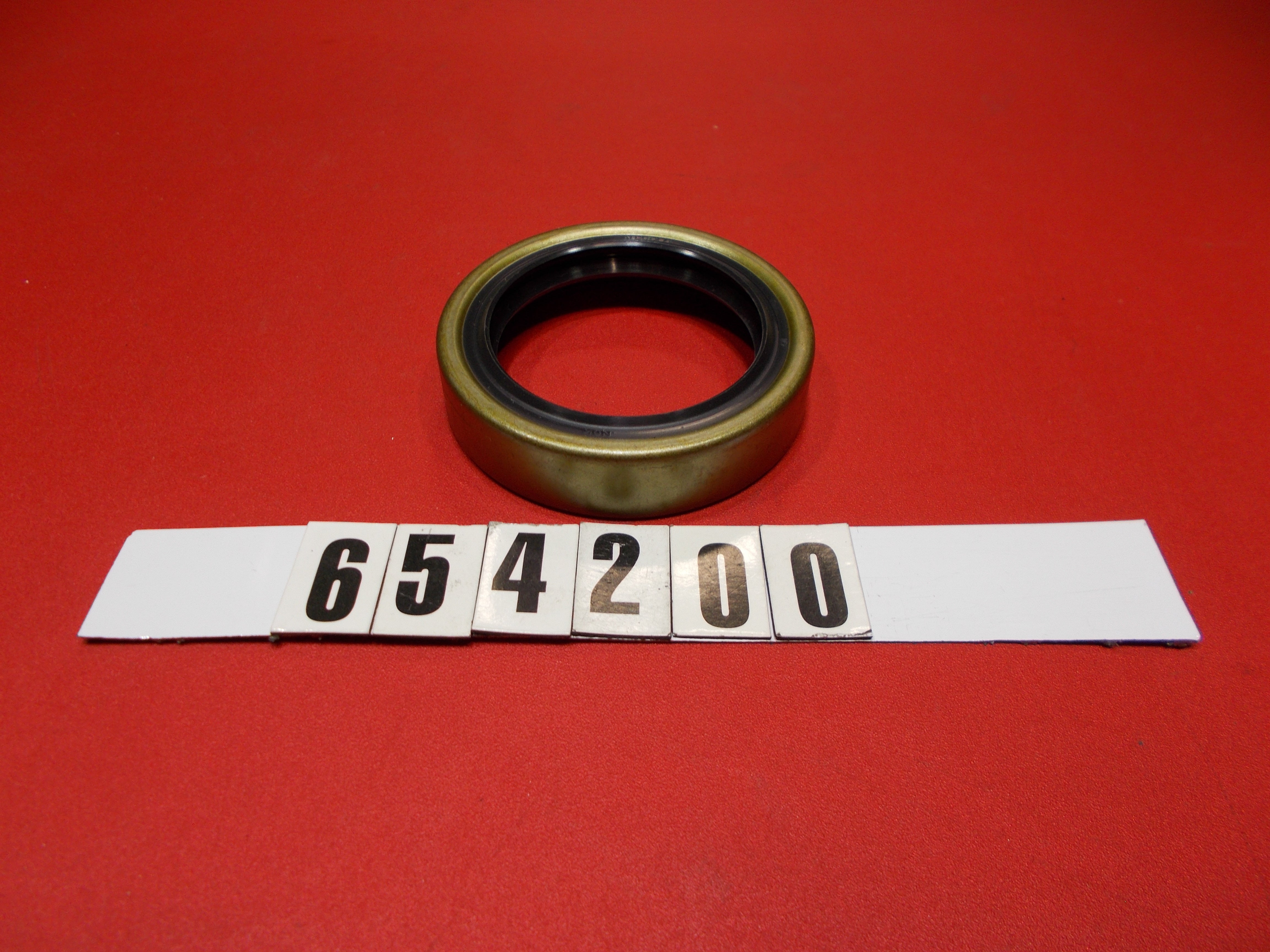 SEAL HUB AXLE AD2527E