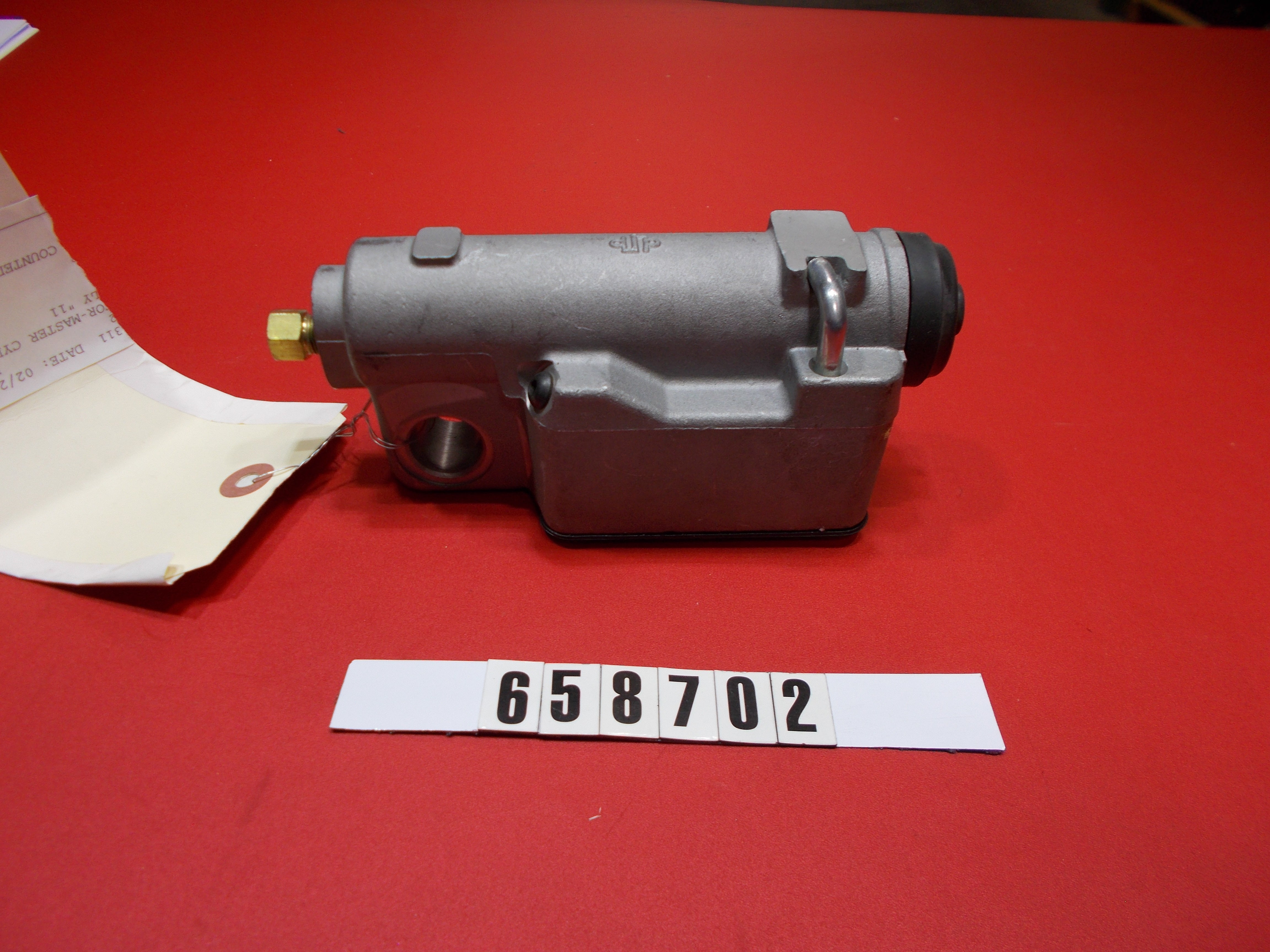 "ACTUATOR-MASTER CYL ASSEMBLY ""11"