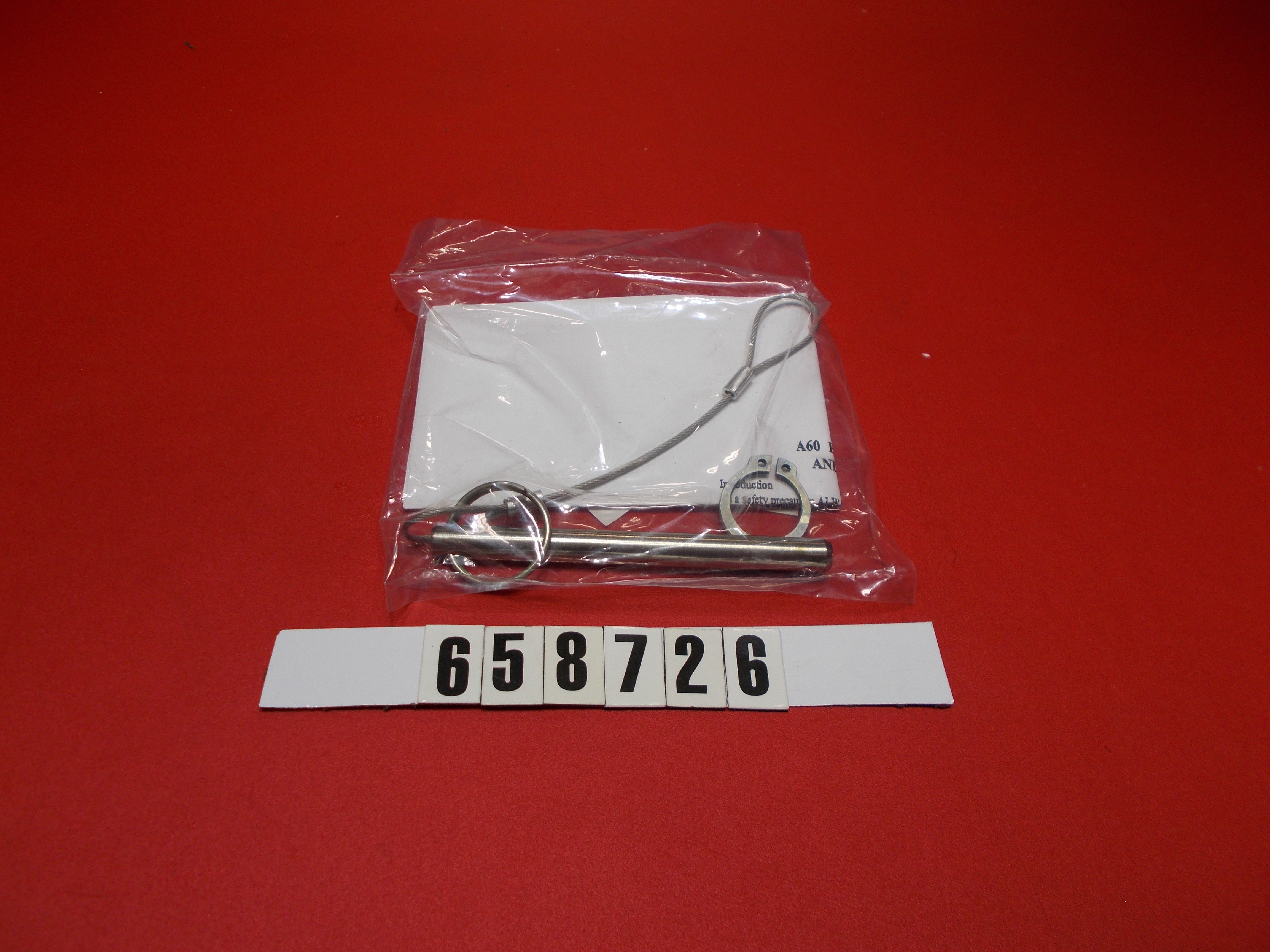 "ACTUATOR-HITCH PIN KIT (PIN, DECAL & RETAINER) '99-'14"