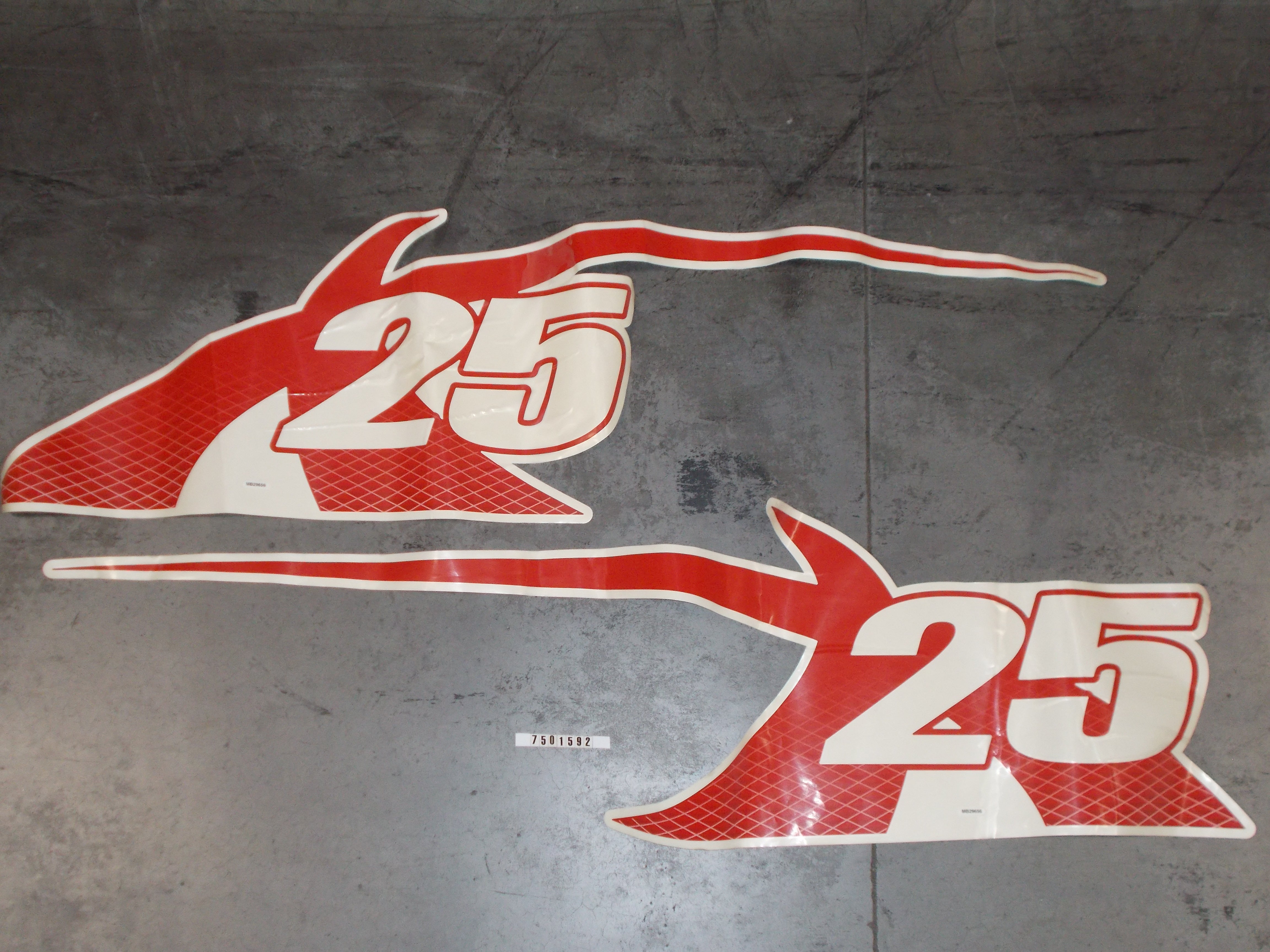 DECAL KIT-RED XSTAR '13 CHROMAX
