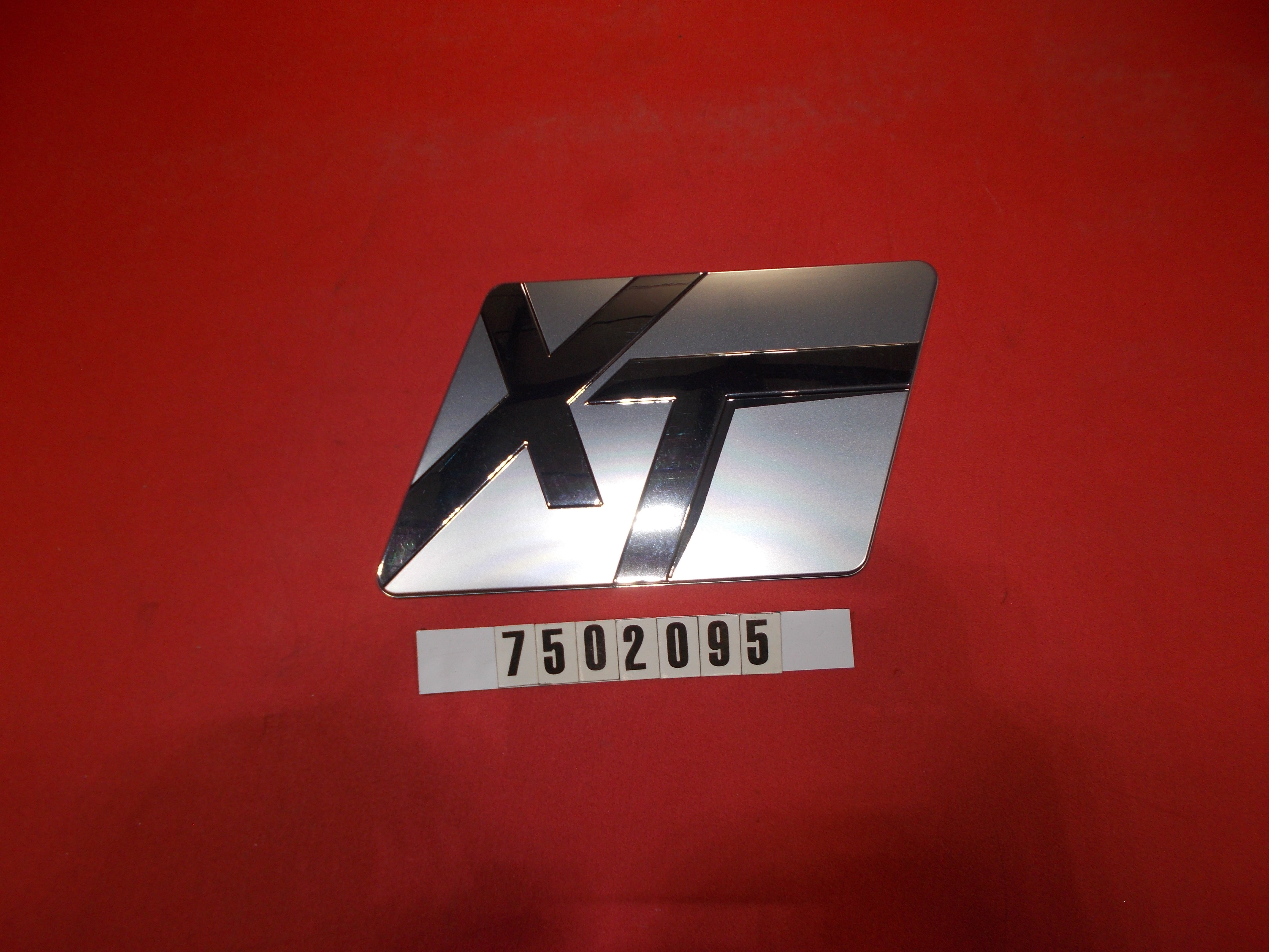 DECAL-SHIELD SATIN CHROMEXT23 '17