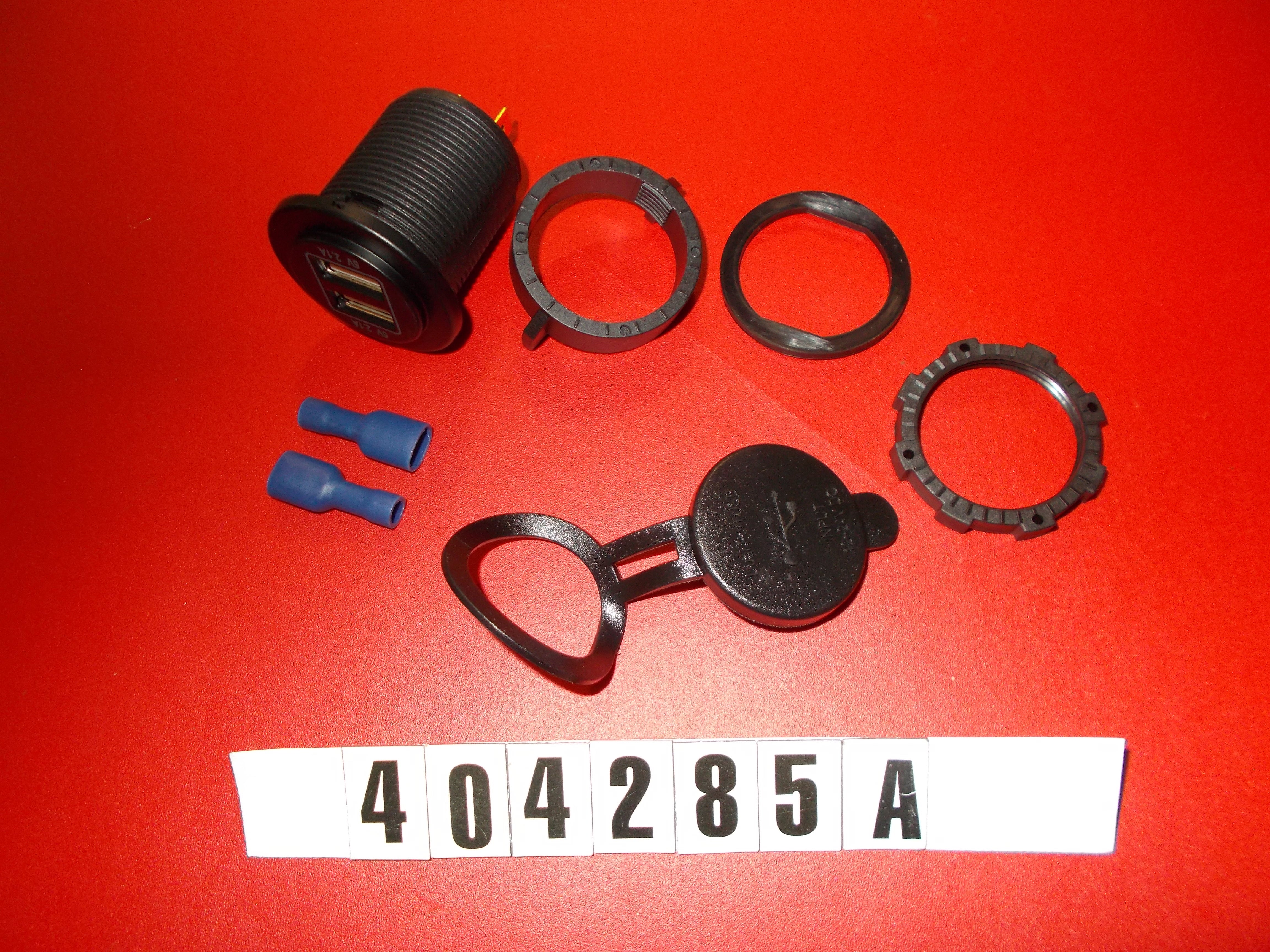 Replaced by Part# 404196A : CHARGER - DUAL USB