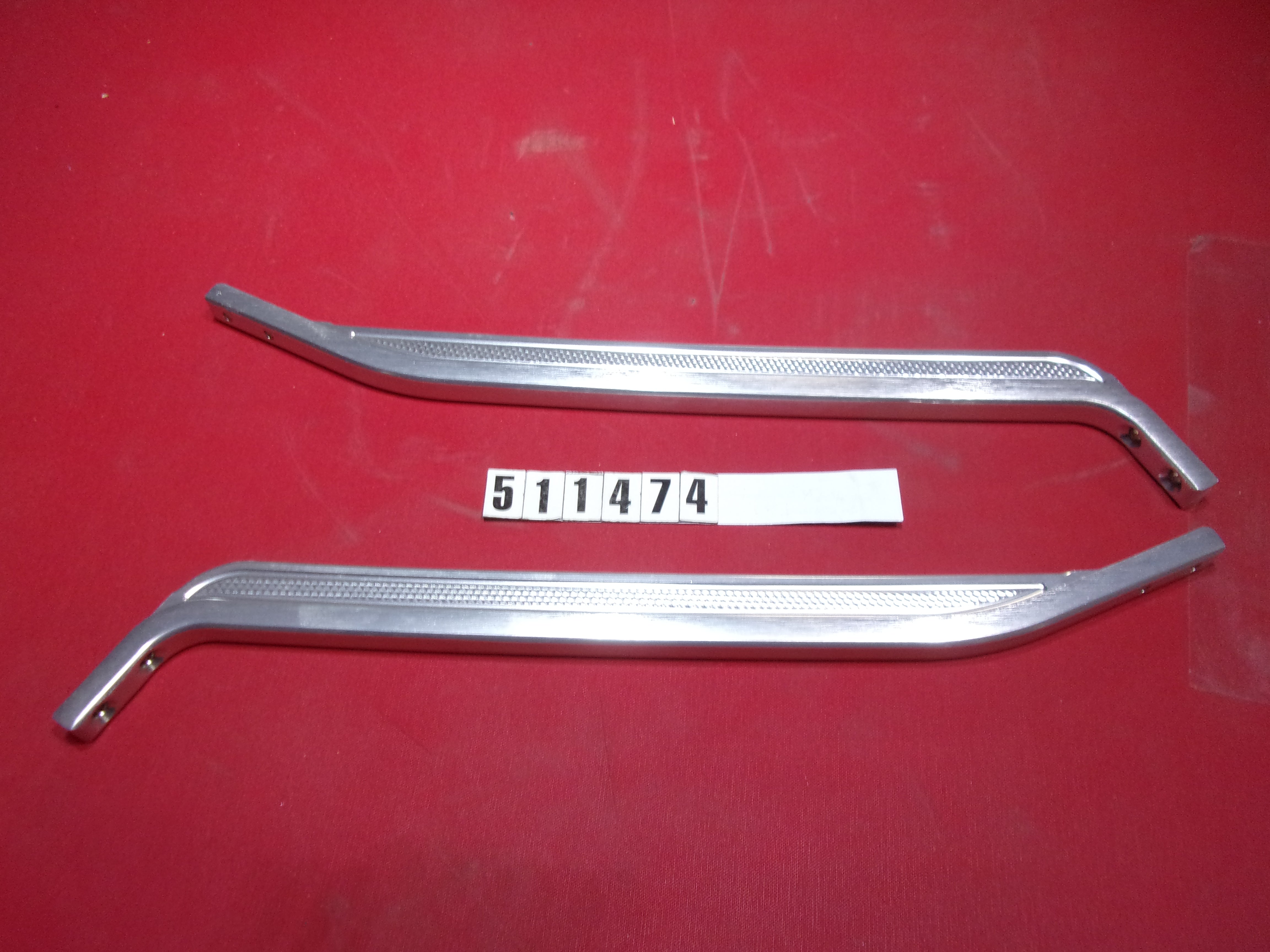 BRACE-WINDSHIELD XS '12-'14 SUPPORT