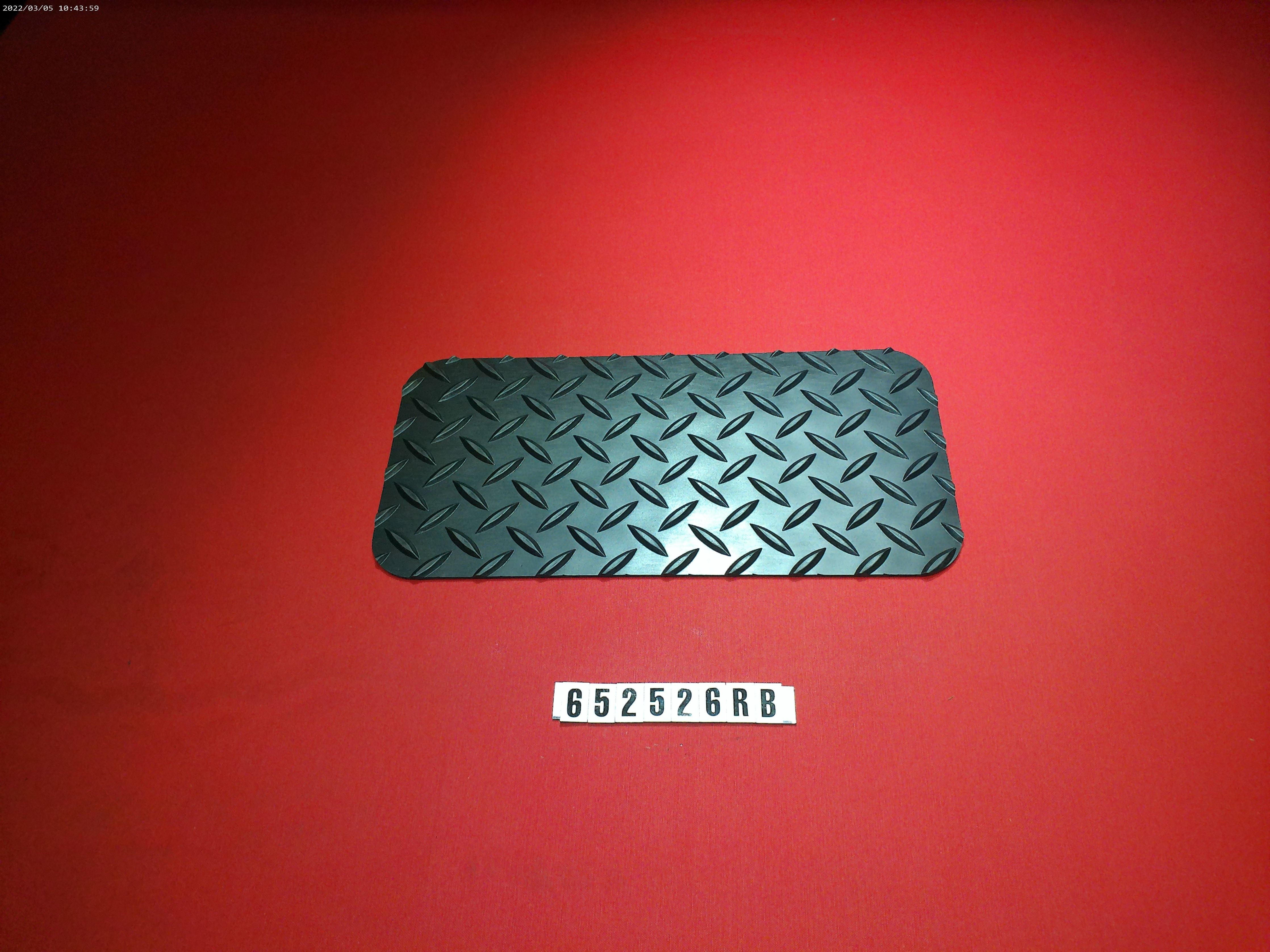 "BLK RBR TREAD PLATE - SA FENDE, '18"