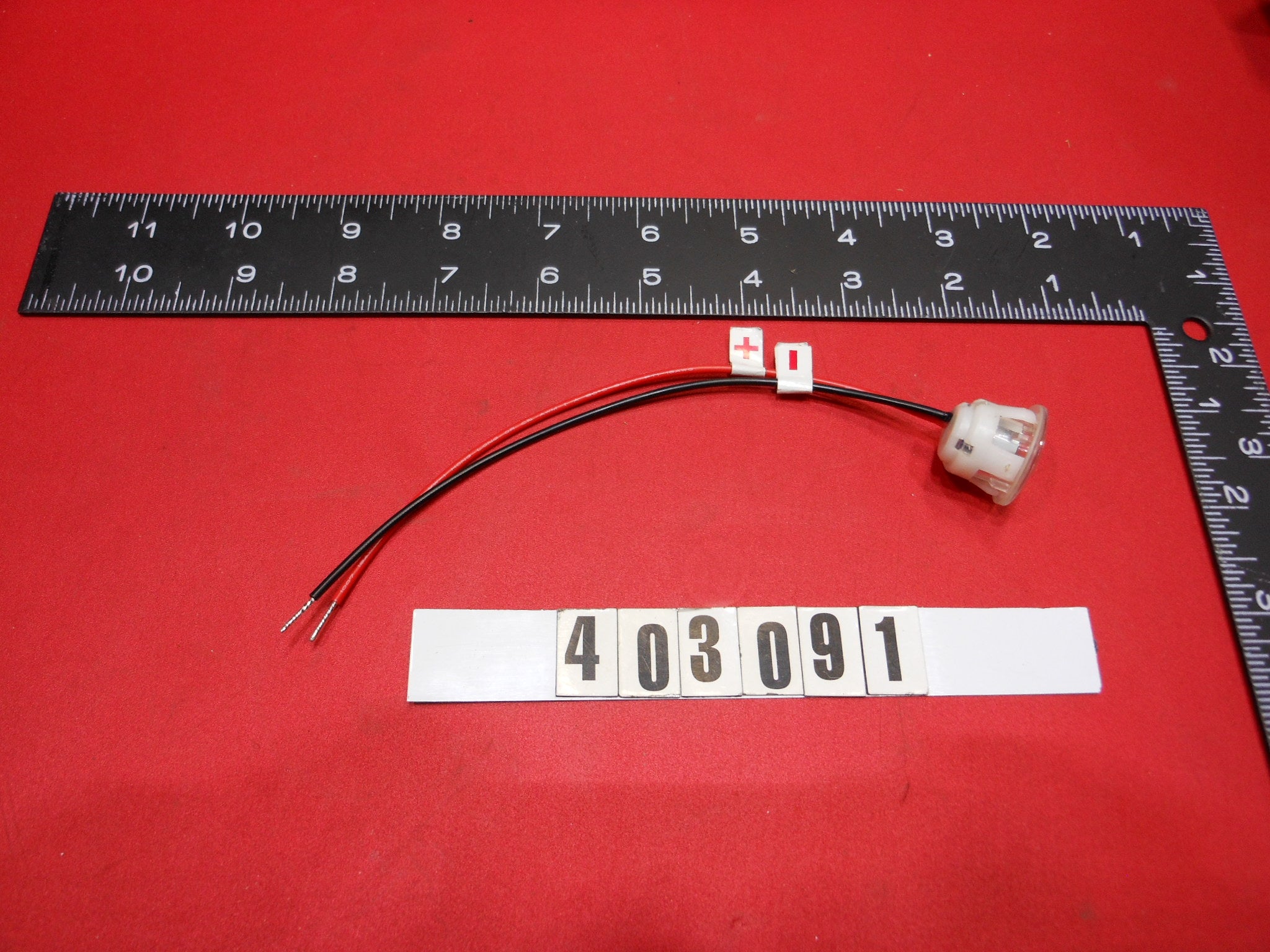 LIGHT-BUTTON WHT