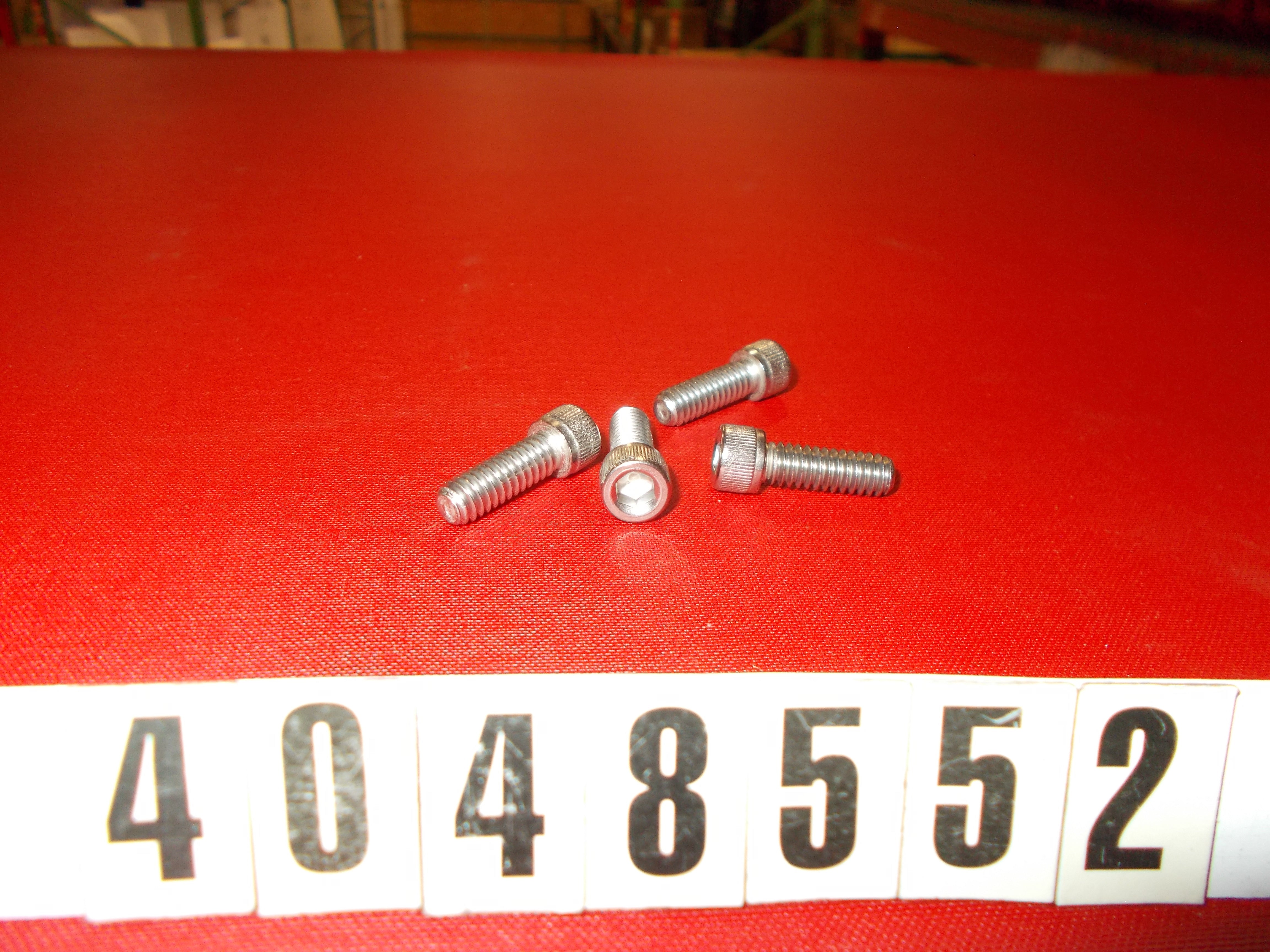 "SPEAKER-CAN SCREW 1/4"" -20 X .75"" SCHS SS8 PER CAN"