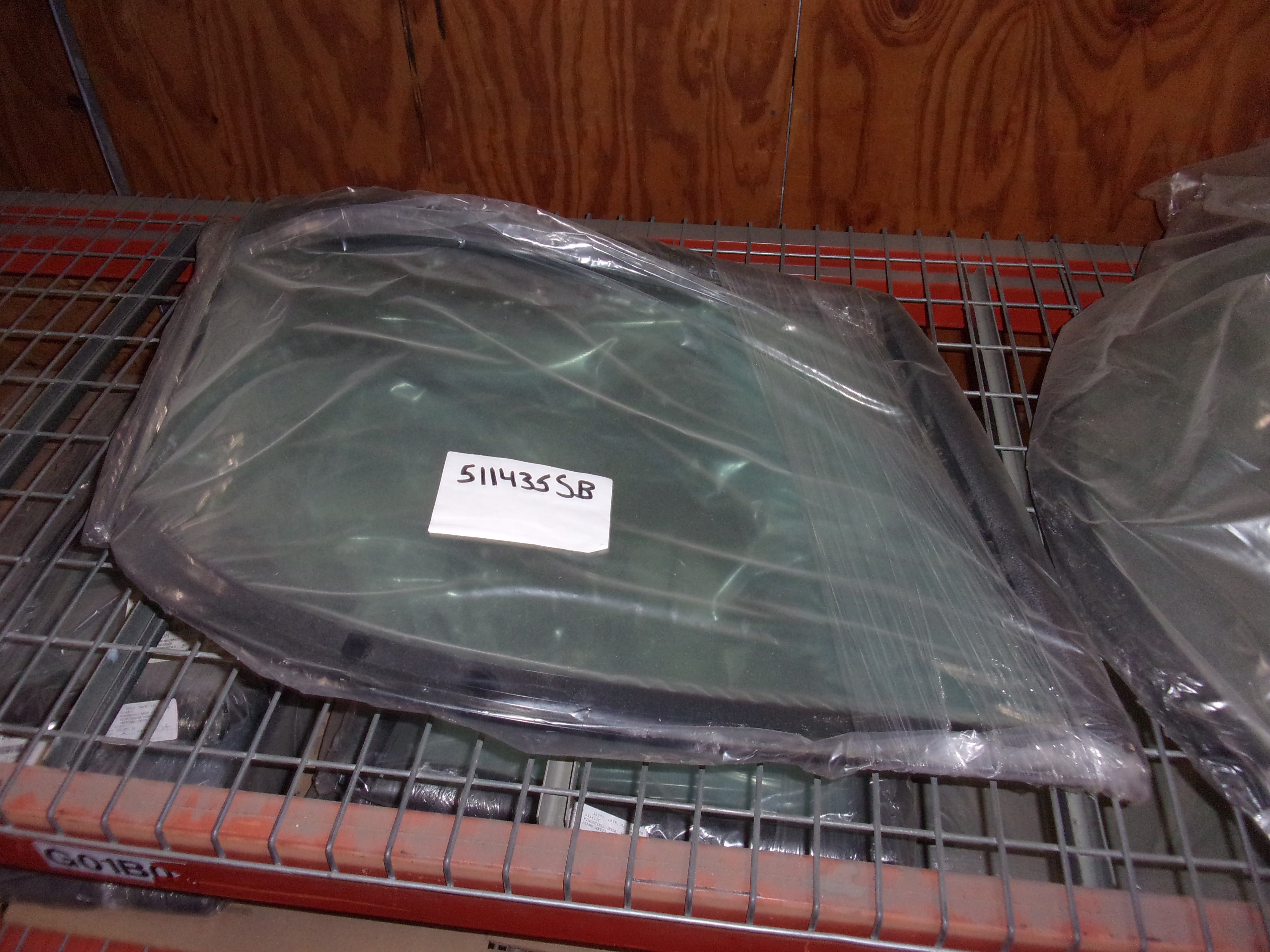 WINDSHIELD WING FRONT STBD - PROSTAR
