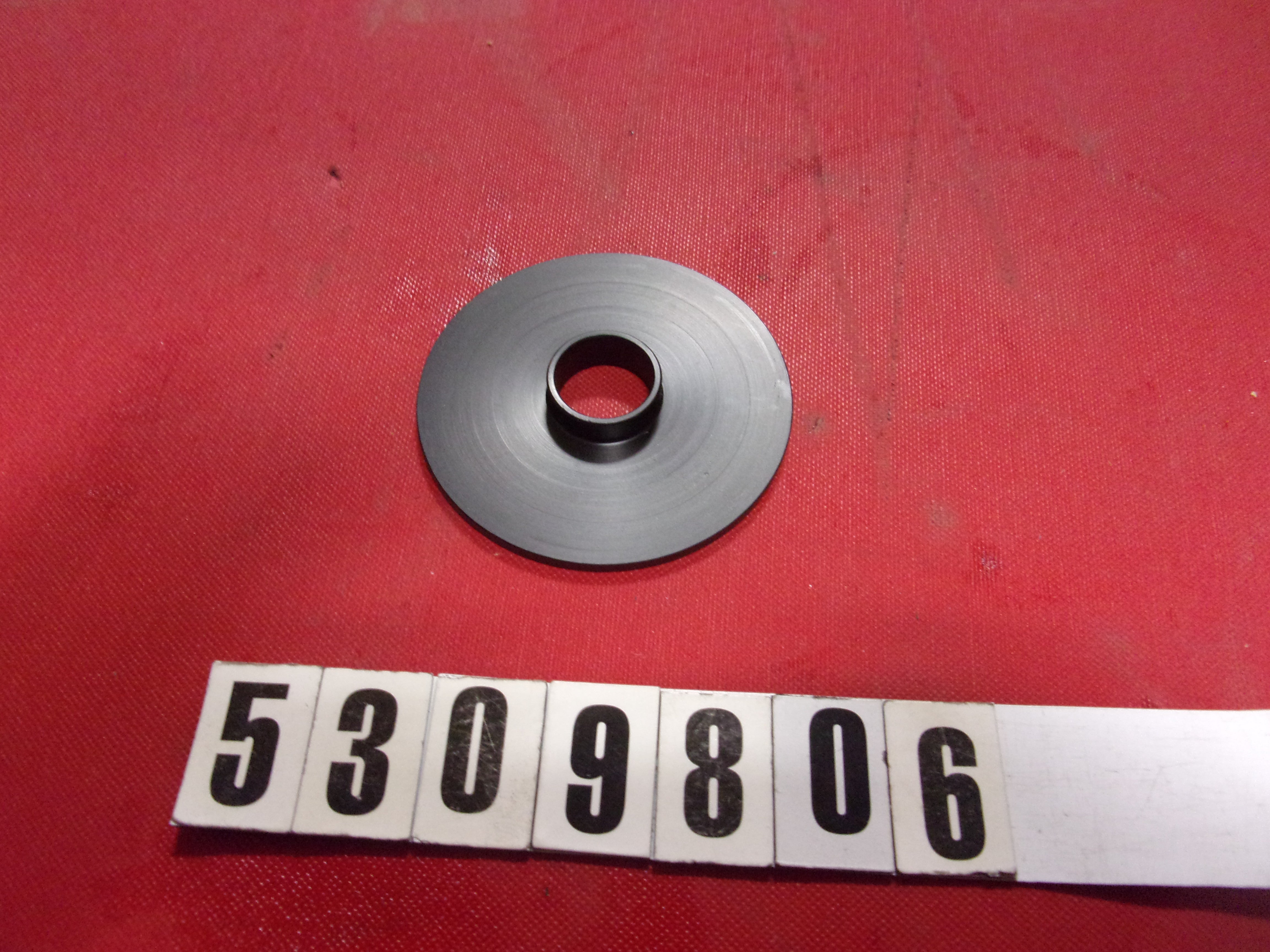 PLAFORM-BRACKET WASHER NYLON FROM KIT 530980