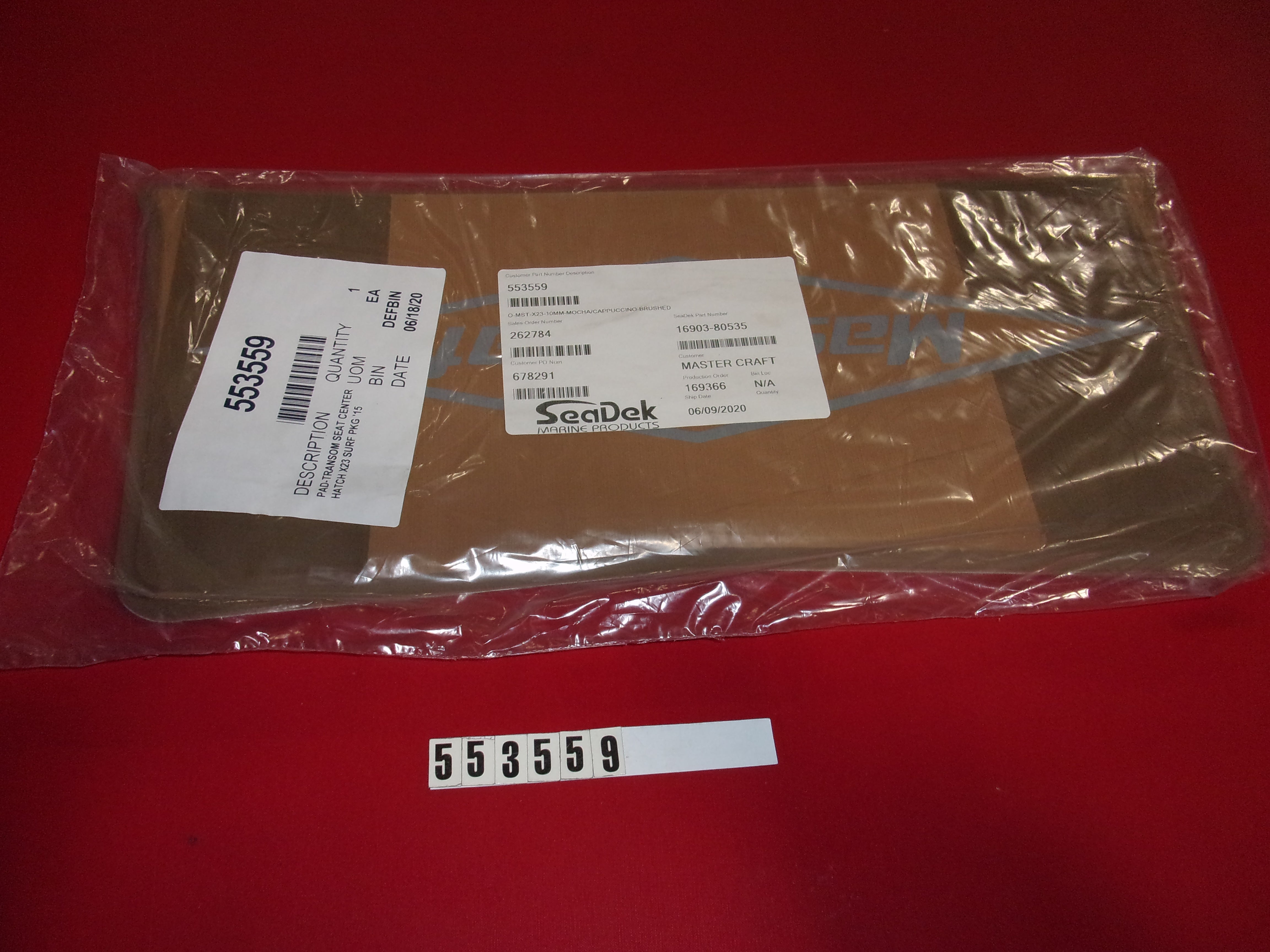 PAD-TRANSOM SEAT CENTER HATCH X23 SURF PKG '15