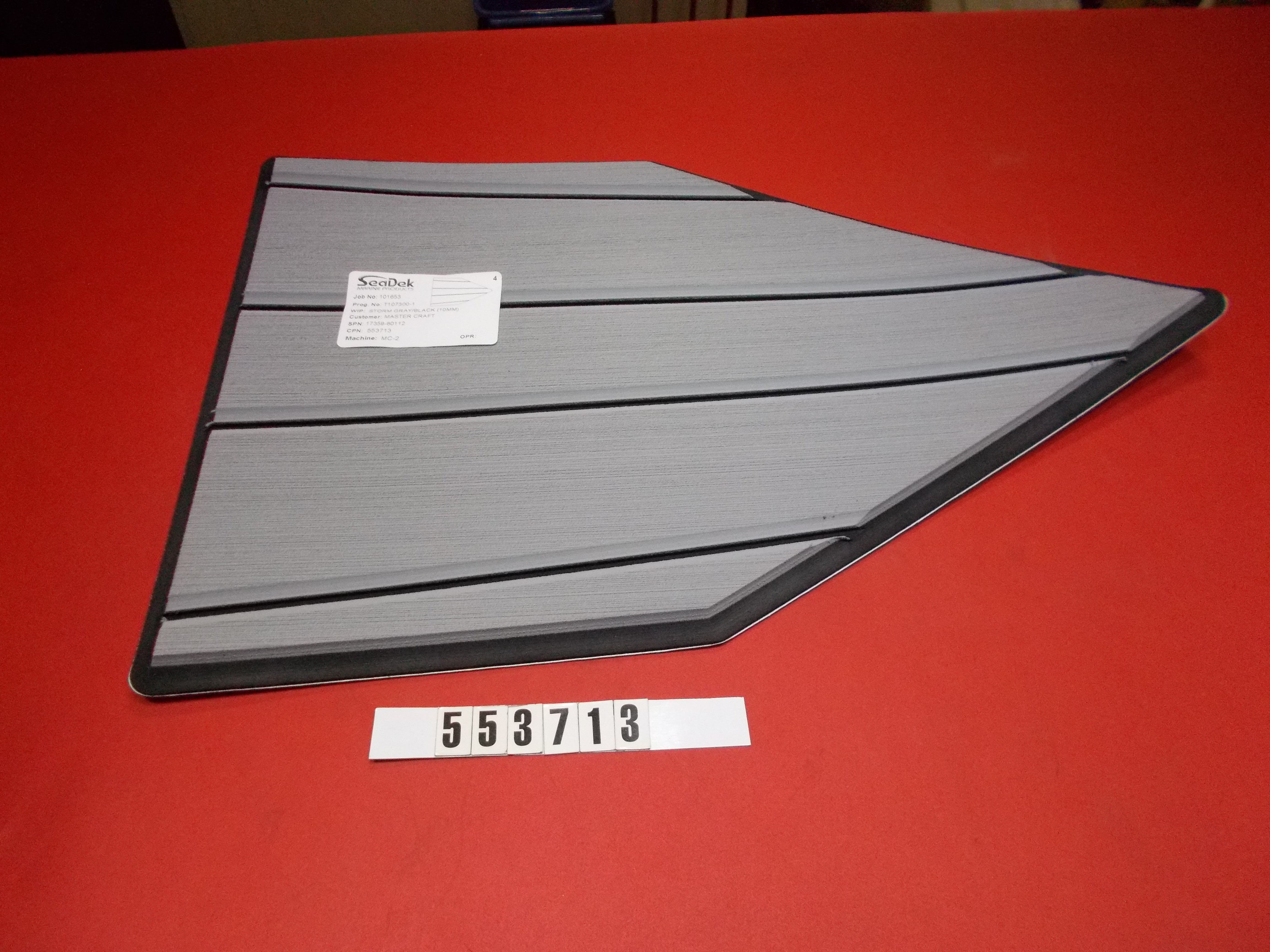 PAD-BOW LID GRAY PS '16 AFT BOW LID PAD