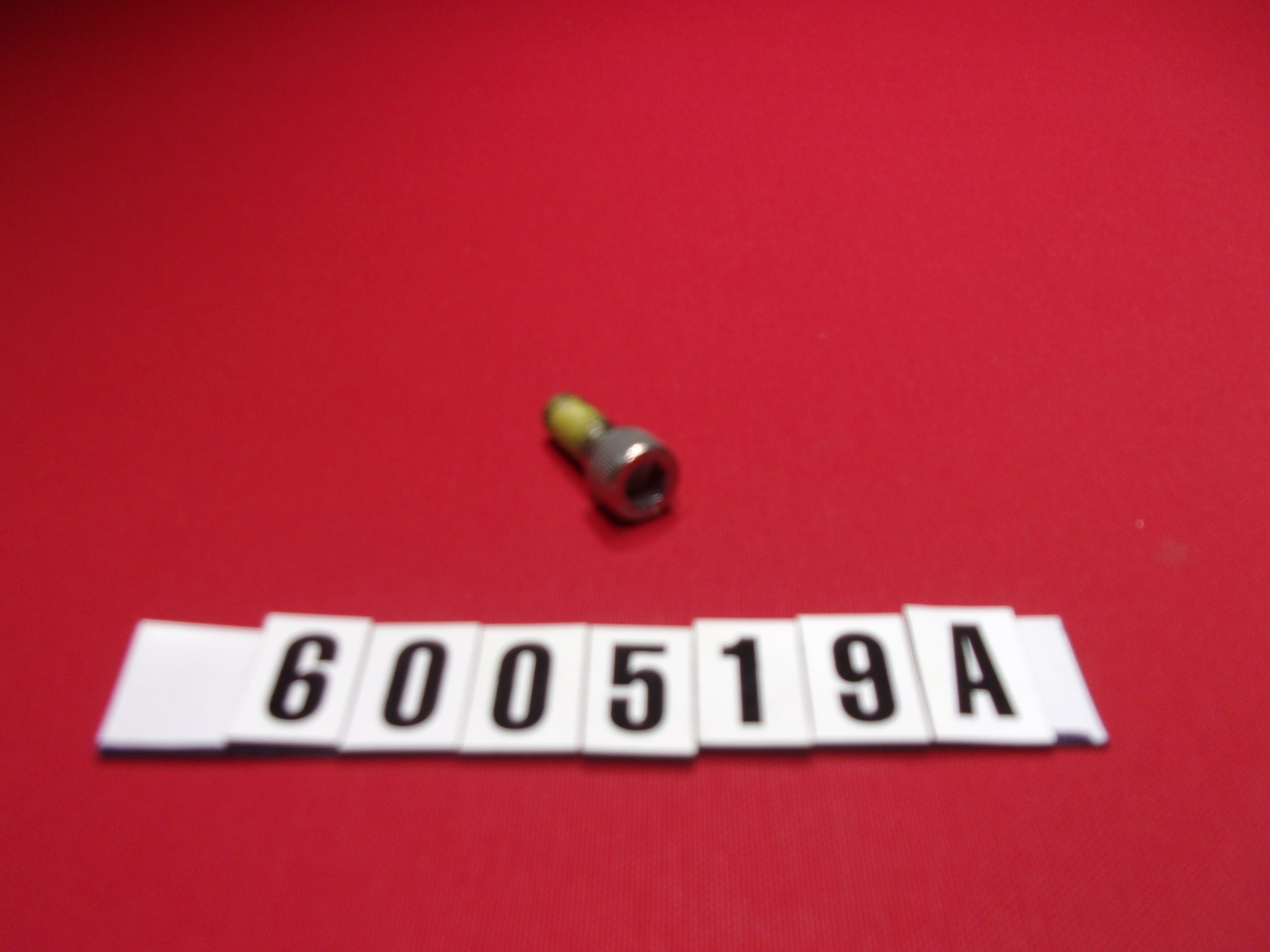 BOLT-5/16-18 X 3/4 ALLEN HD SS