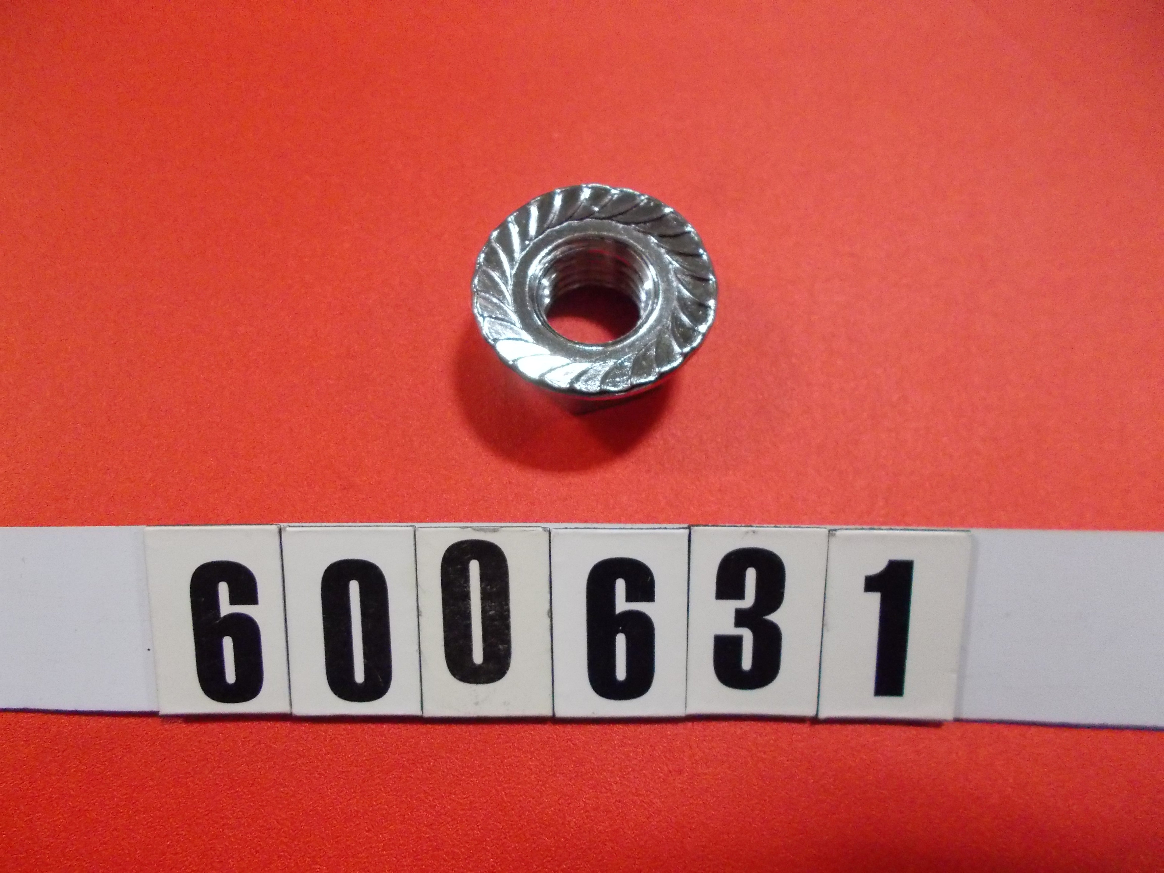 NUT-1/2-13 FLANGED SERRATED USE WITH ZFT2/ZFT5p (ALSO USED WITH ZFT4 TOWER FOOT)