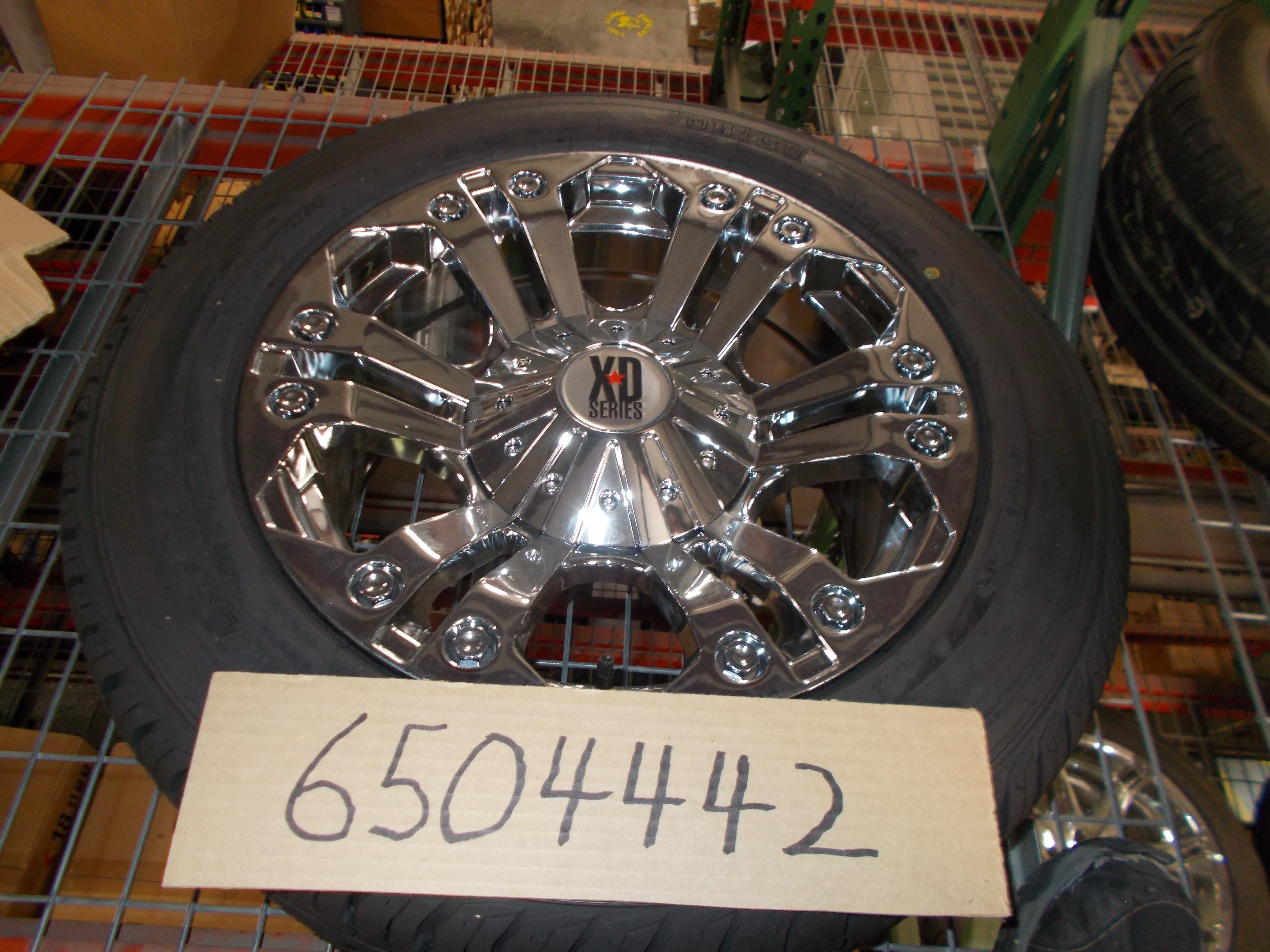 "WHEEL/TIRE MOUNTED XD778 CHROME 18"" 255/55R TIRE"