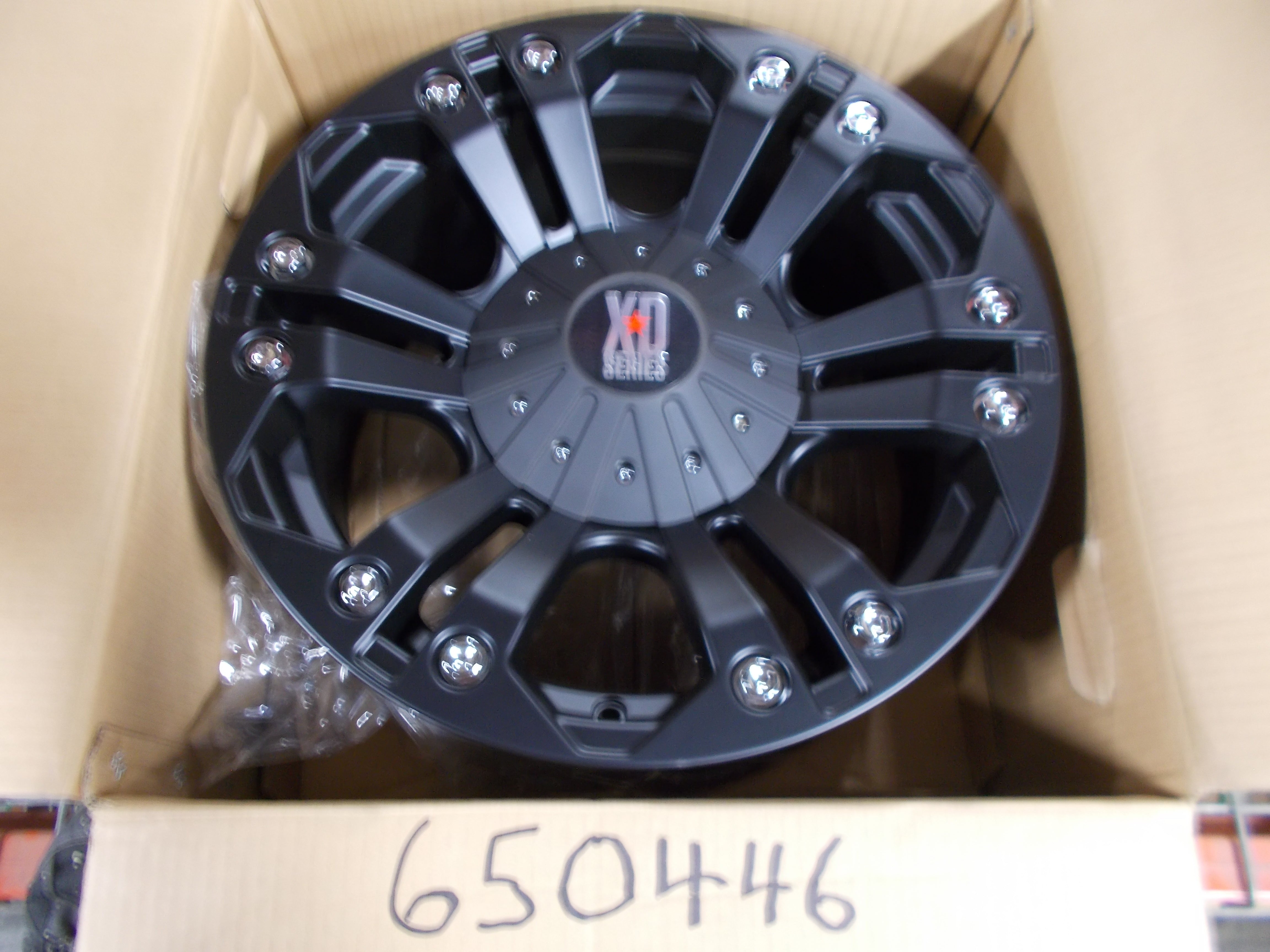 "WHEEL ONLY - BLACK 18"" XD778 USE WITH 255/55 TIRE '14"