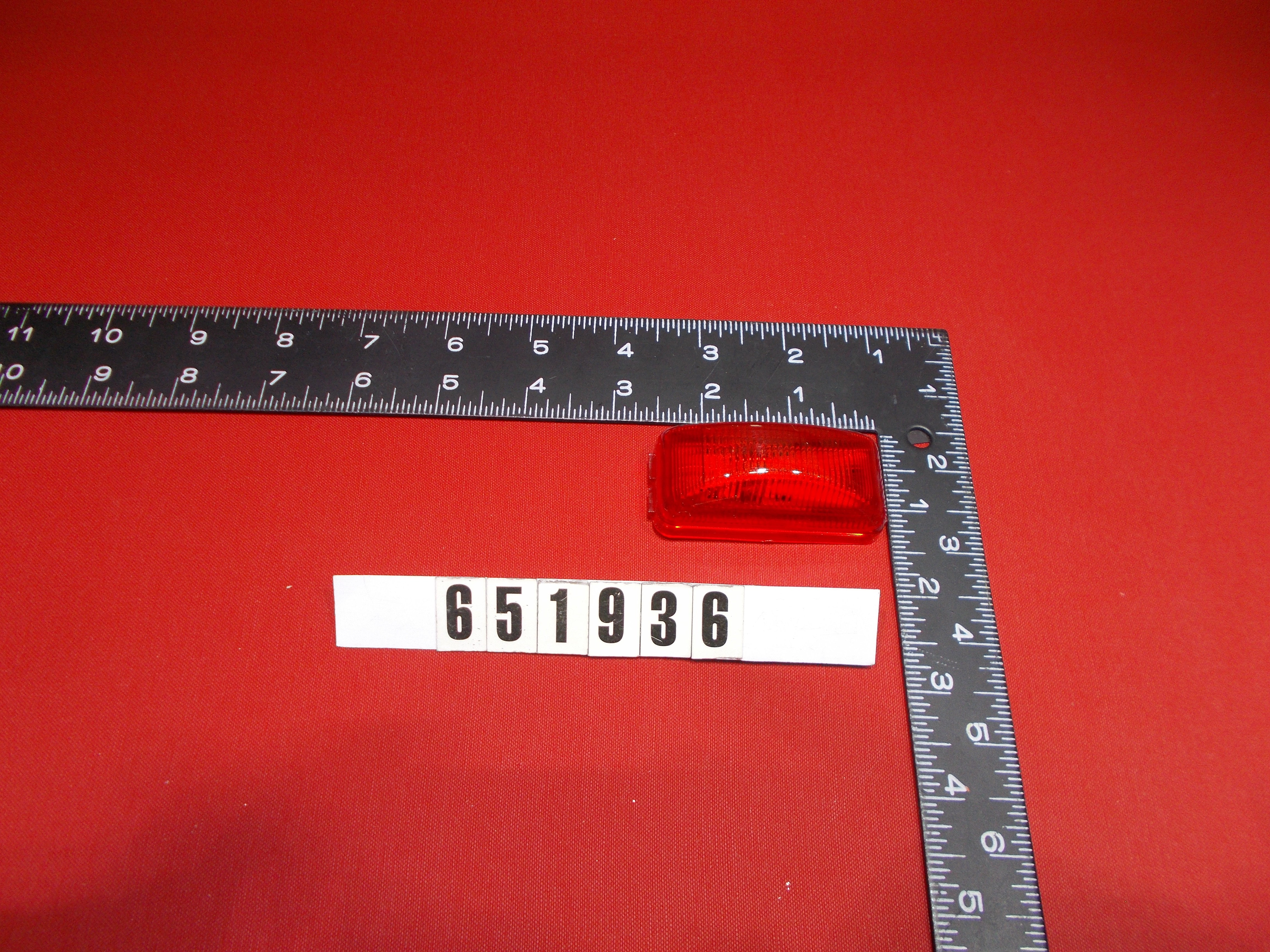 LIGHT-RED CLEARANCE ALL TRAILERS '08-'13 USE GROMMET 651945