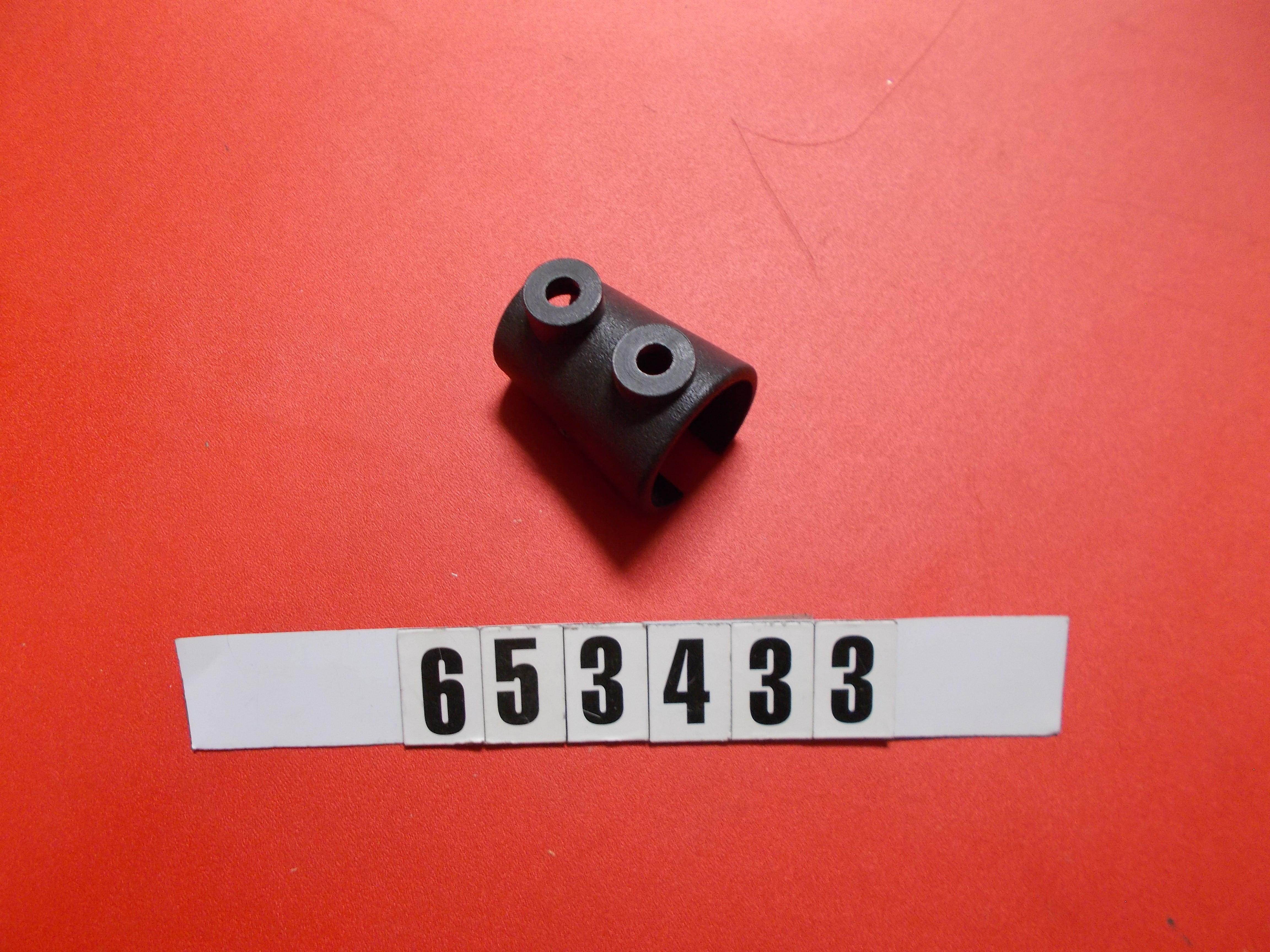 CLIP-FLEX MOUNT BLACK FOR ROUND TRLR PIGTAIL 2006