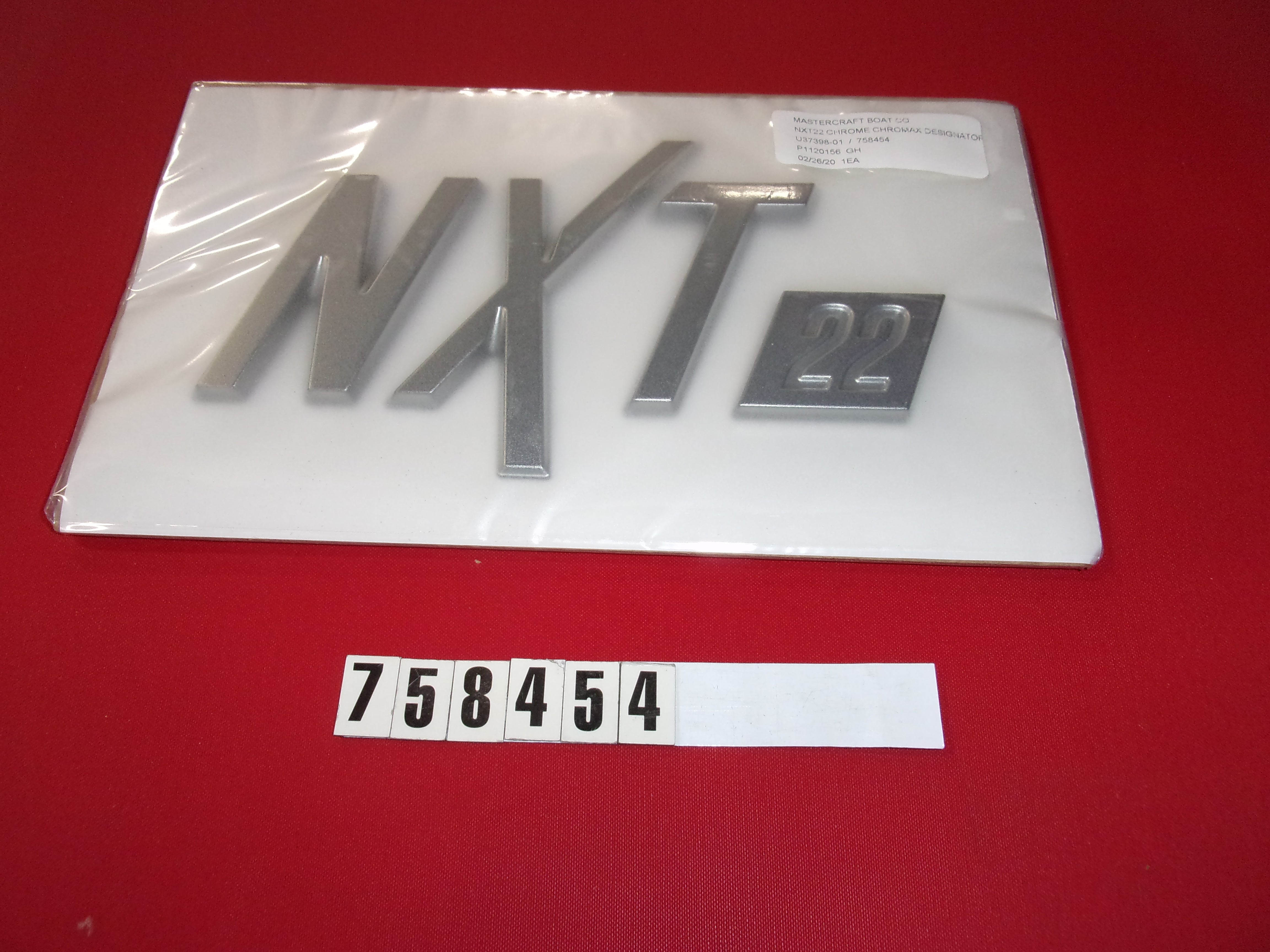 DECAL-DESIGNATOR CHROME NXT22 '20