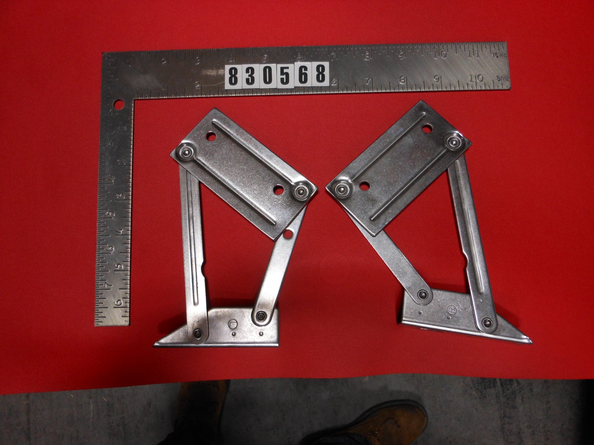HINGE-CONCEALED PORT LOUNGE X46 '14